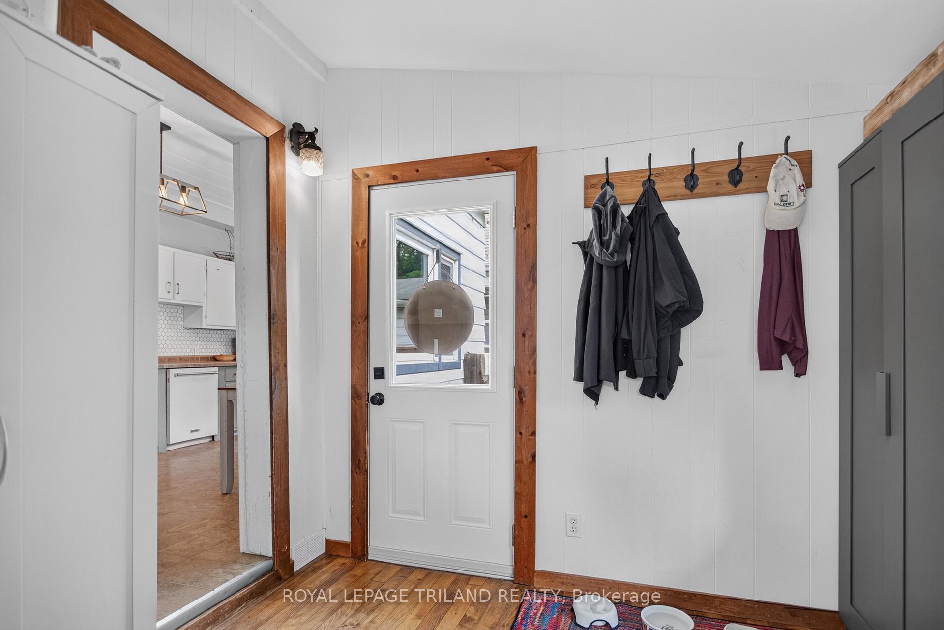 Photo 23 of 87 Chestnut Street, St. Thomas — HOMEH