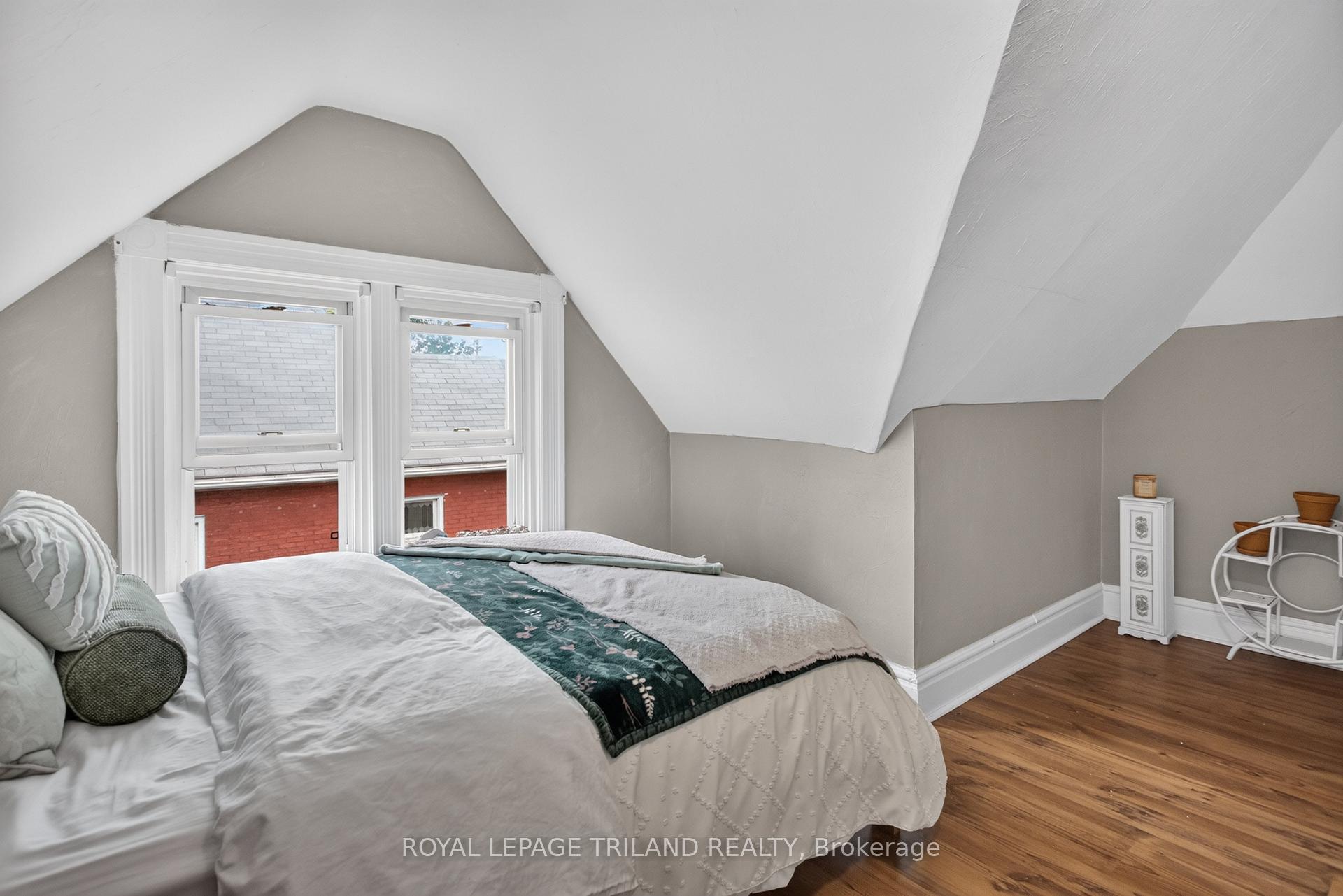 Photo 27 of 87 Chestnut Street, St. Thomas — HOMEH