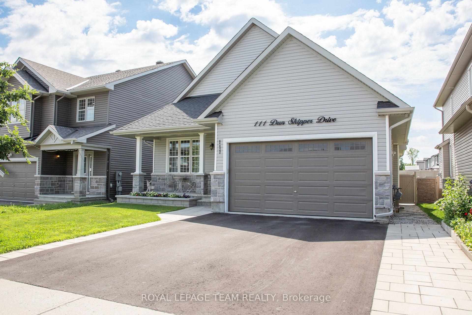 Photo 2 of 111 Dun Skipper Drive, Ottawa, Blossom Park/Kemp Park/Findlay Creek — HOMEH
