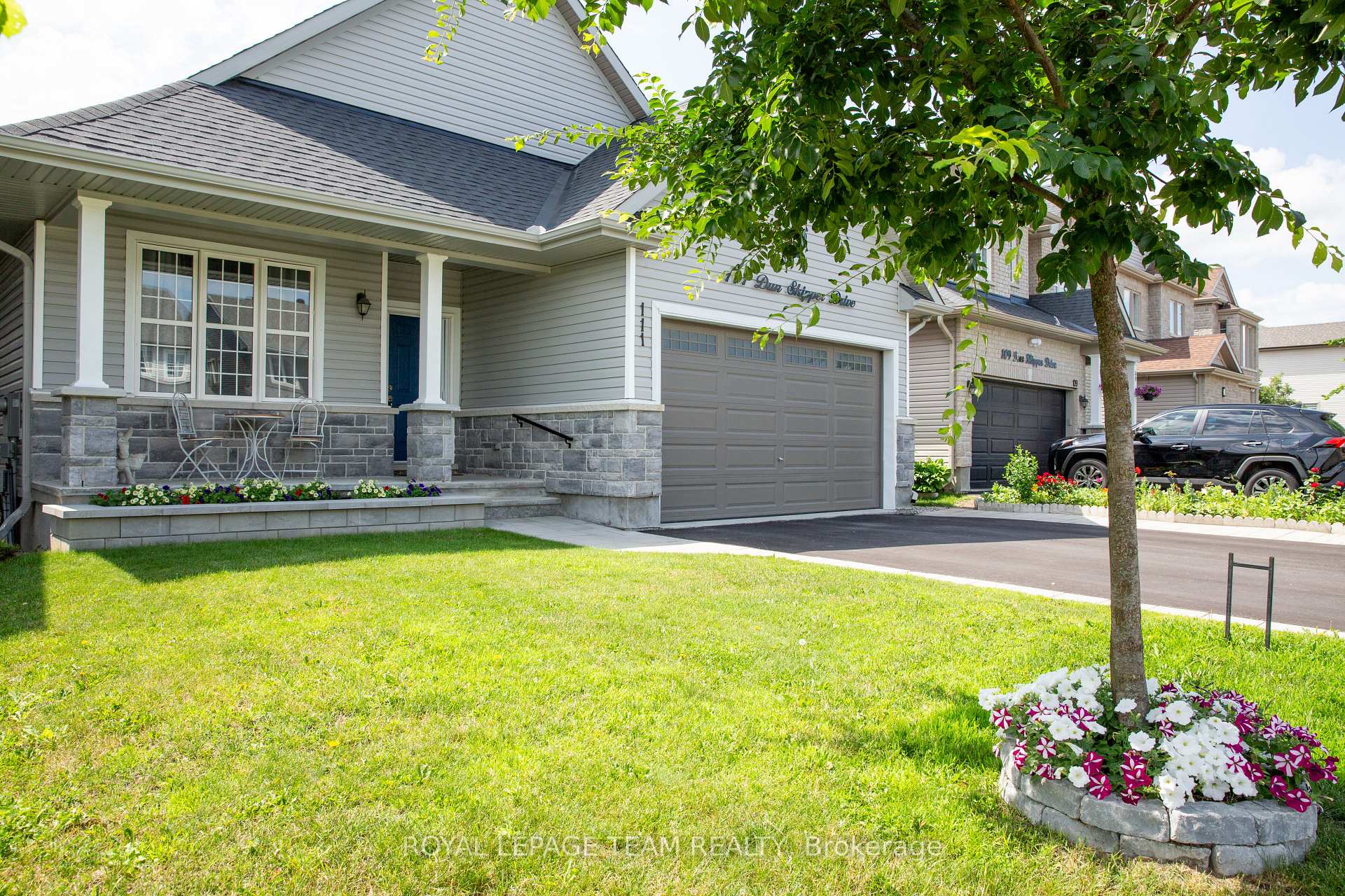Photo 3 of 111 Dun Skipper Drive, Ottawa, Blossom Park/Kemp Park/Findlay Creek — HOMEH