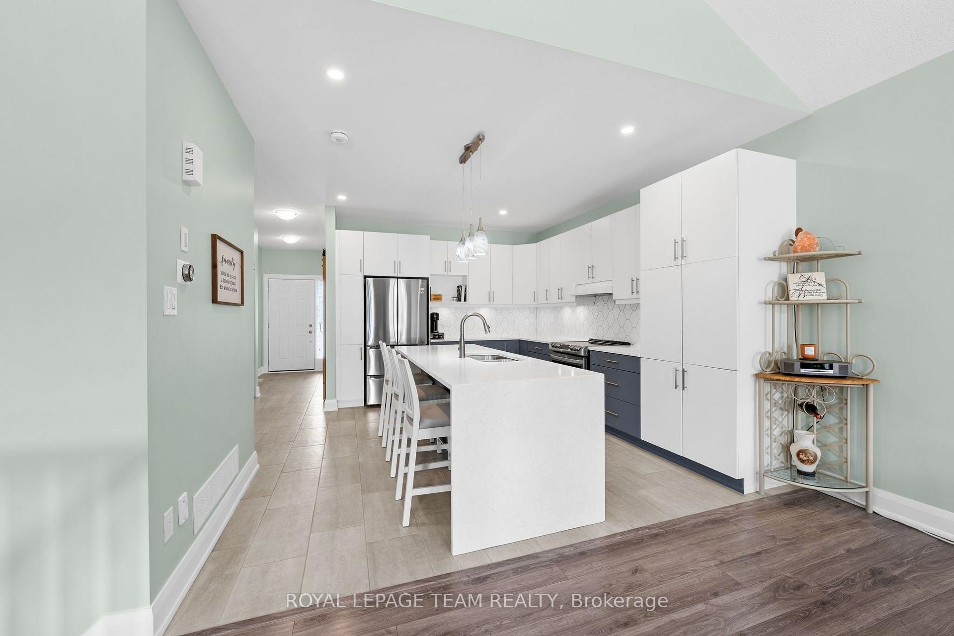 Photo 10 of 111 Dun Skipper Drive, Ottawa, Blossom Park/Kemp Park/Findlay Creek — HOMEH
