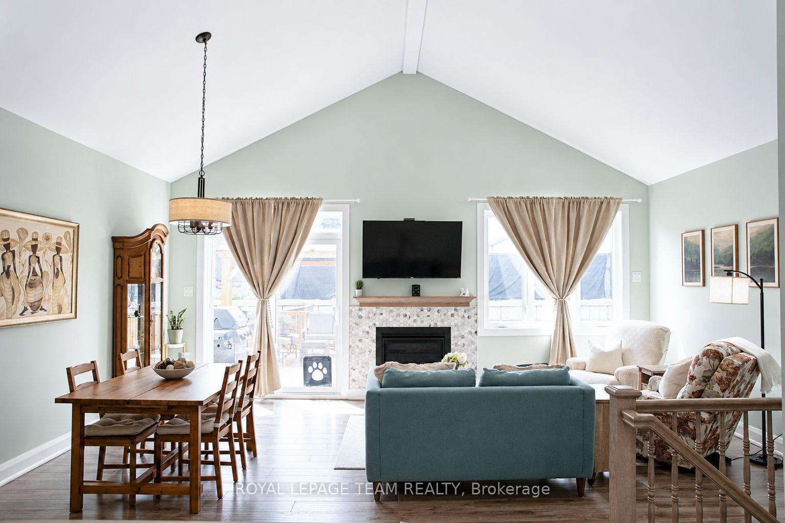 Photo 15 of 111 Dun Skipper Drive, Ottawa, Blossom Park/Kemp Park/Findlay Creek — HOMEH