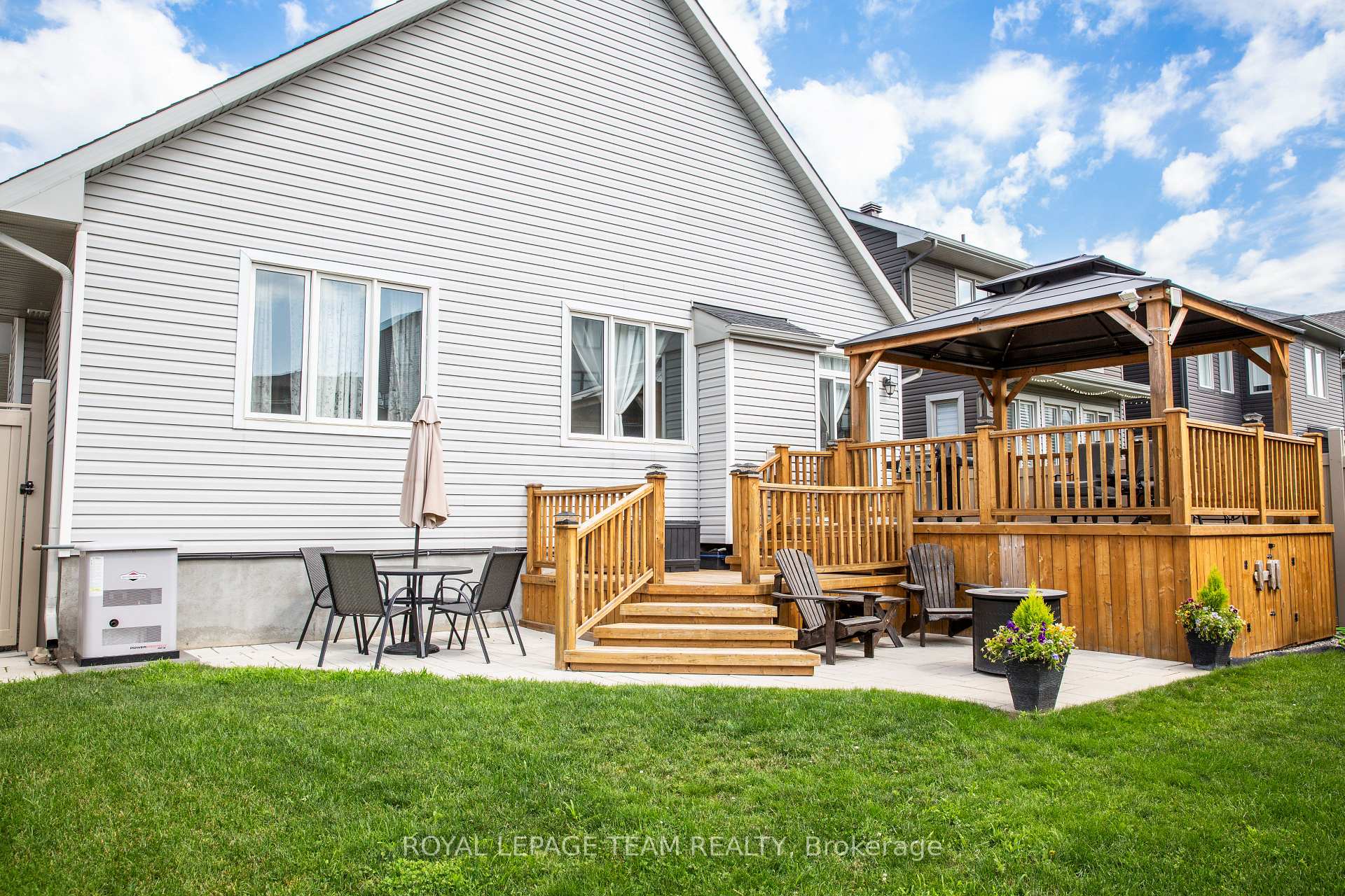 Photo 40 of 111 Dun Skipper Drive, Ottawa, Blossom Park/Kemp Park/Findlay Creek — HOMEH