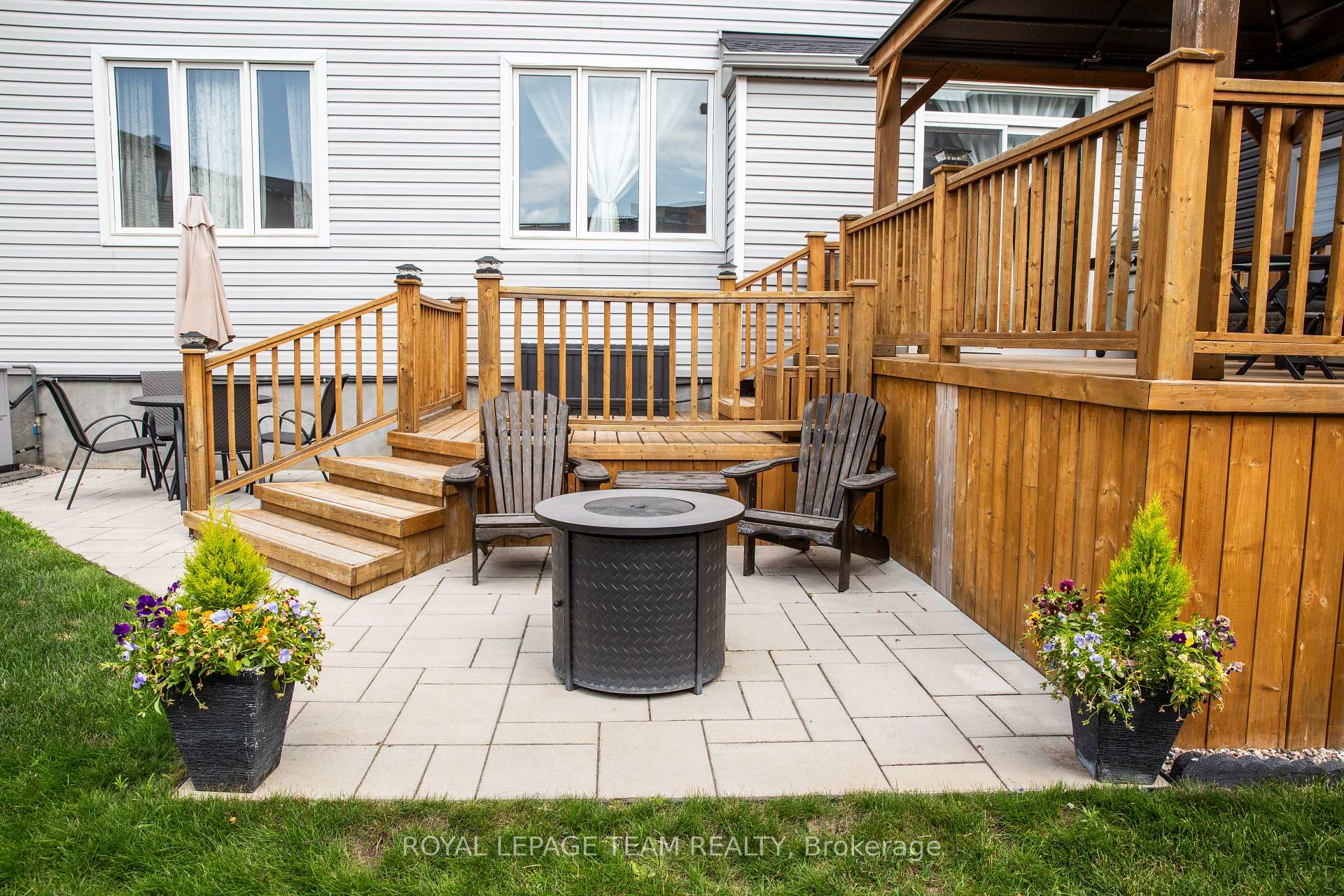 Photo 44 of 111 Dun Skipper Drive, Ottawa, Blossom Park/Kemp Park/Findlay Creek — HOMEH