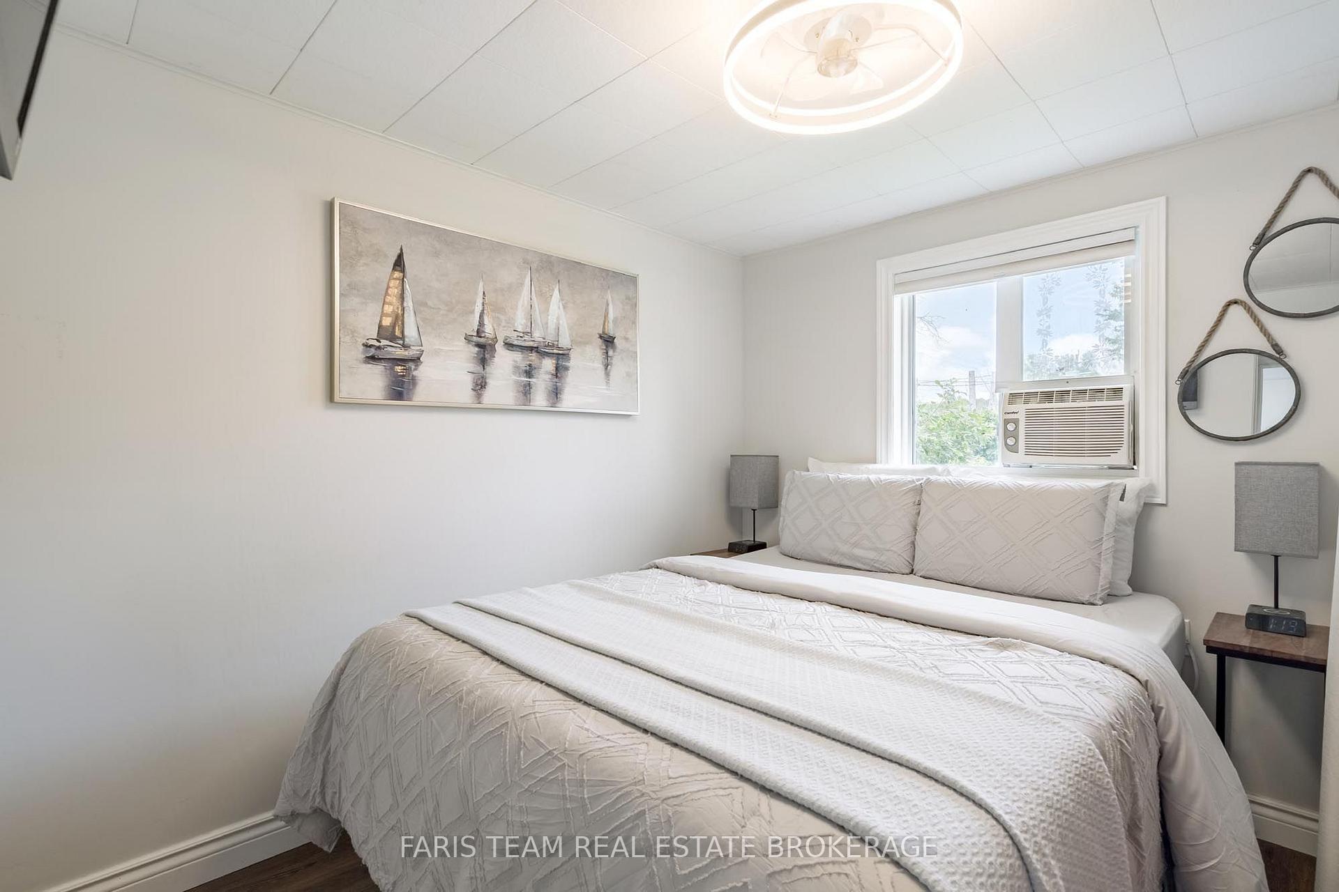 Photo 16 of 1067 Park Place, Innisfil, Rural Innisfil — HOMEH