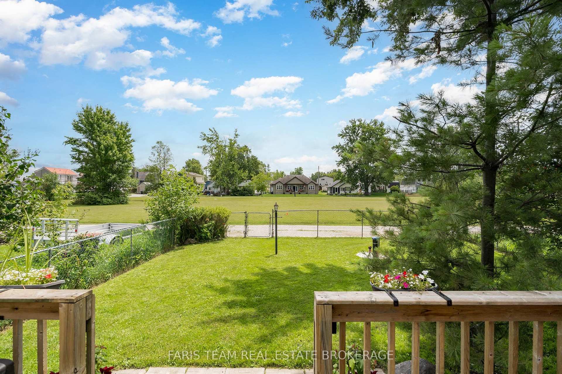 Photo 24 of 1067 Park Place, Innisfil, Rural Innisfil — HOMEH