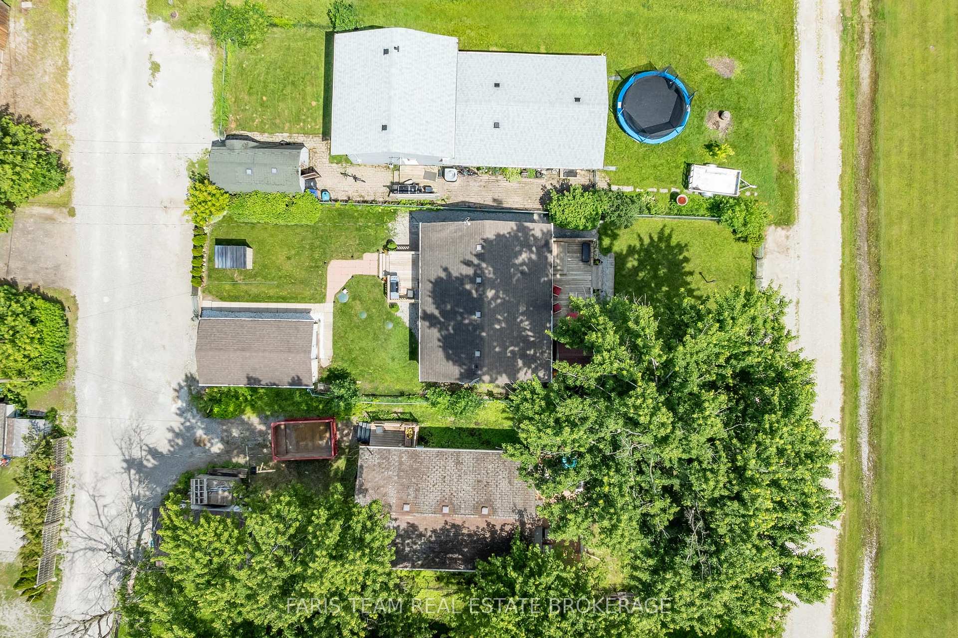 Photo 38 of 1067 Park Place, Innisfil, Rural Innisfil — HOMEH