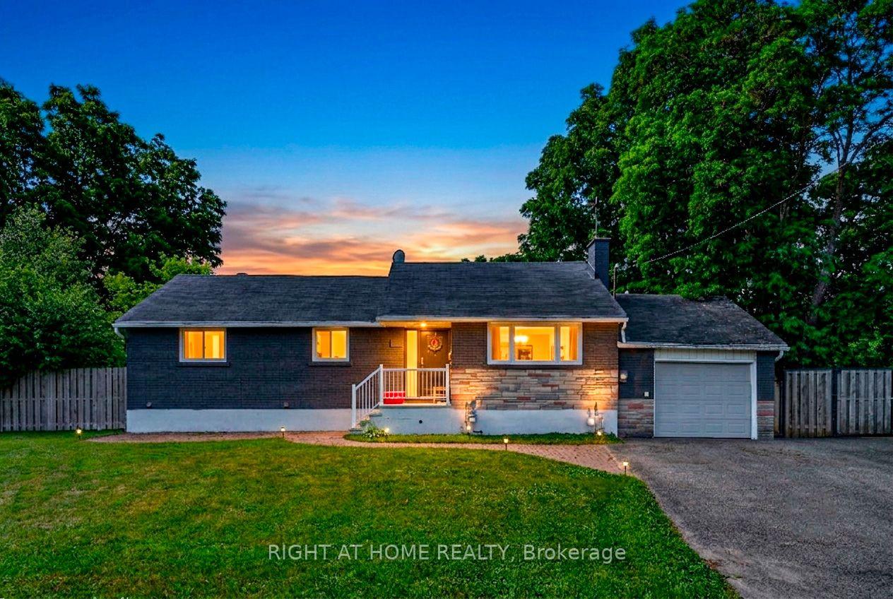 Photo 1 of 60 Westwood Drive, Ottawa, Meadowlands/Crestview — HOMEH