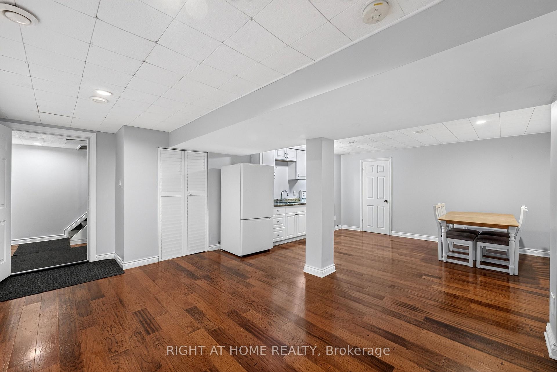 Photo 7 of 60 Westwood Drive, Ottawa, Meadowlands/Crestview — HOMEH