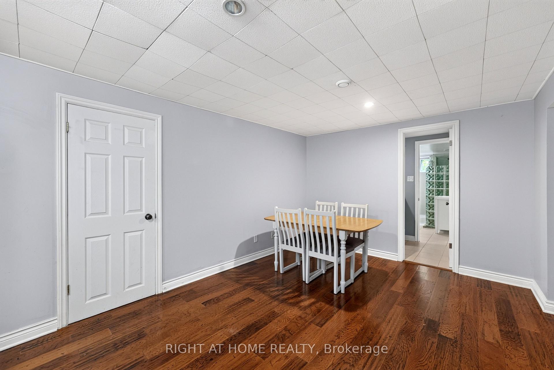 Photo 11 of 60 Westwood Drive, Ottawa, Meadowlands/Crestview — HOMEH