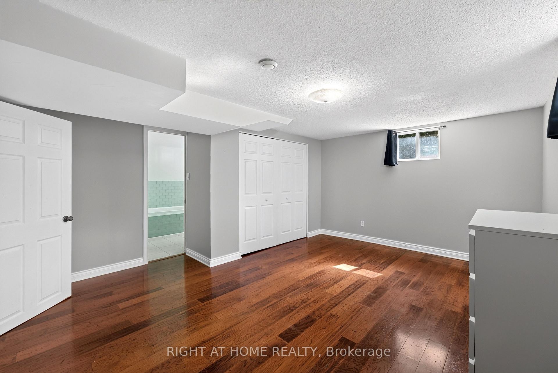 Photo 14 of 60 Westwood Drive, Ottawa, Meadowlands/Crestview — HOMEH