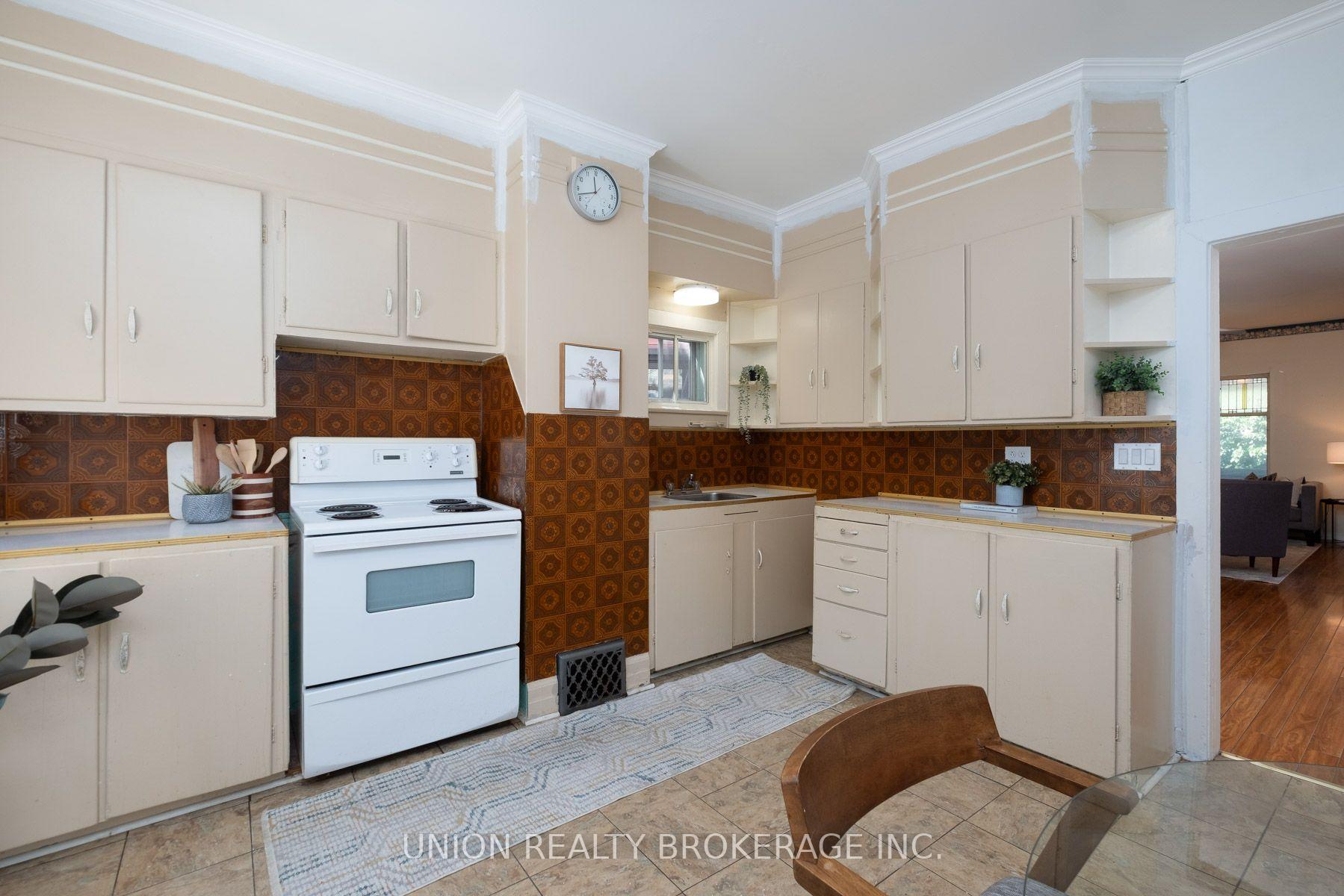 Photo 11 of 27 Coady Avenue, Toronto, South Riverdale — HOMEH