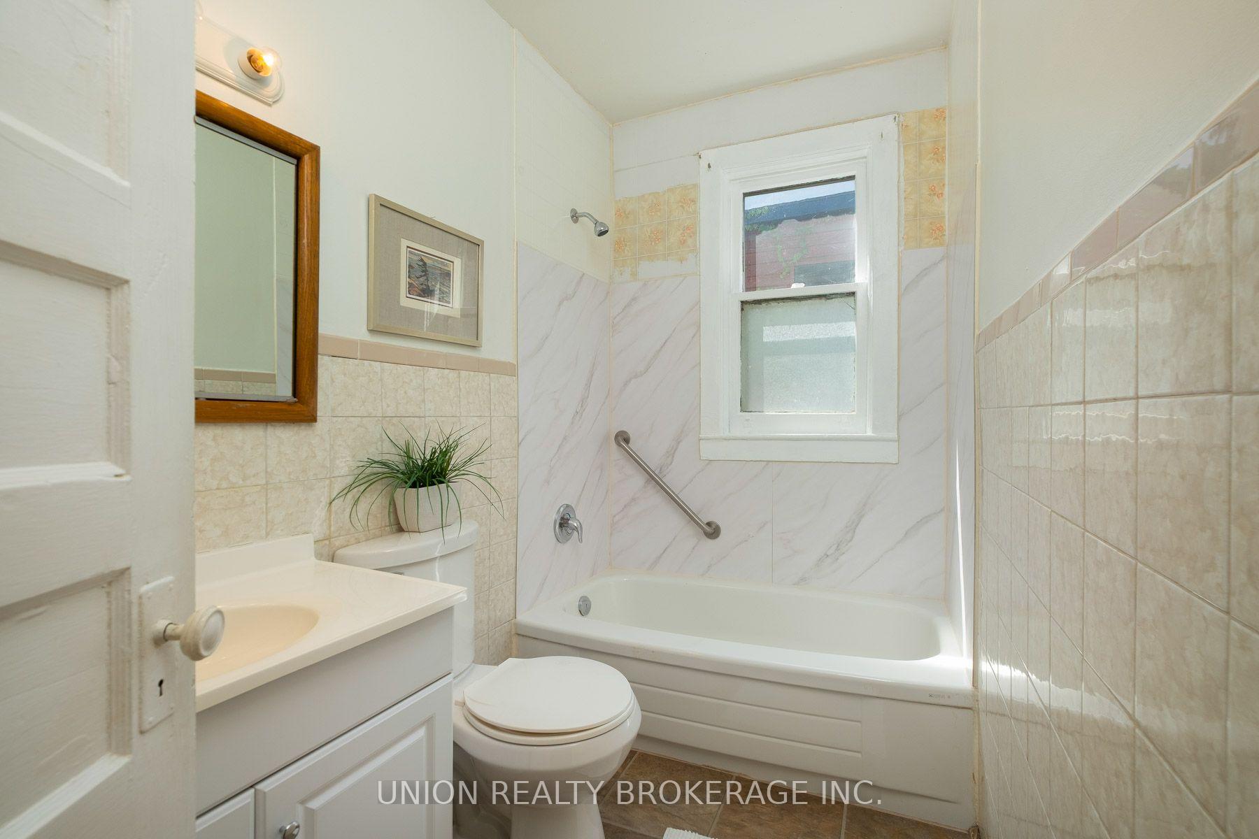 Photo 13 of 27 Coady Avenue, Toronto, South Riverdale — HOMEH