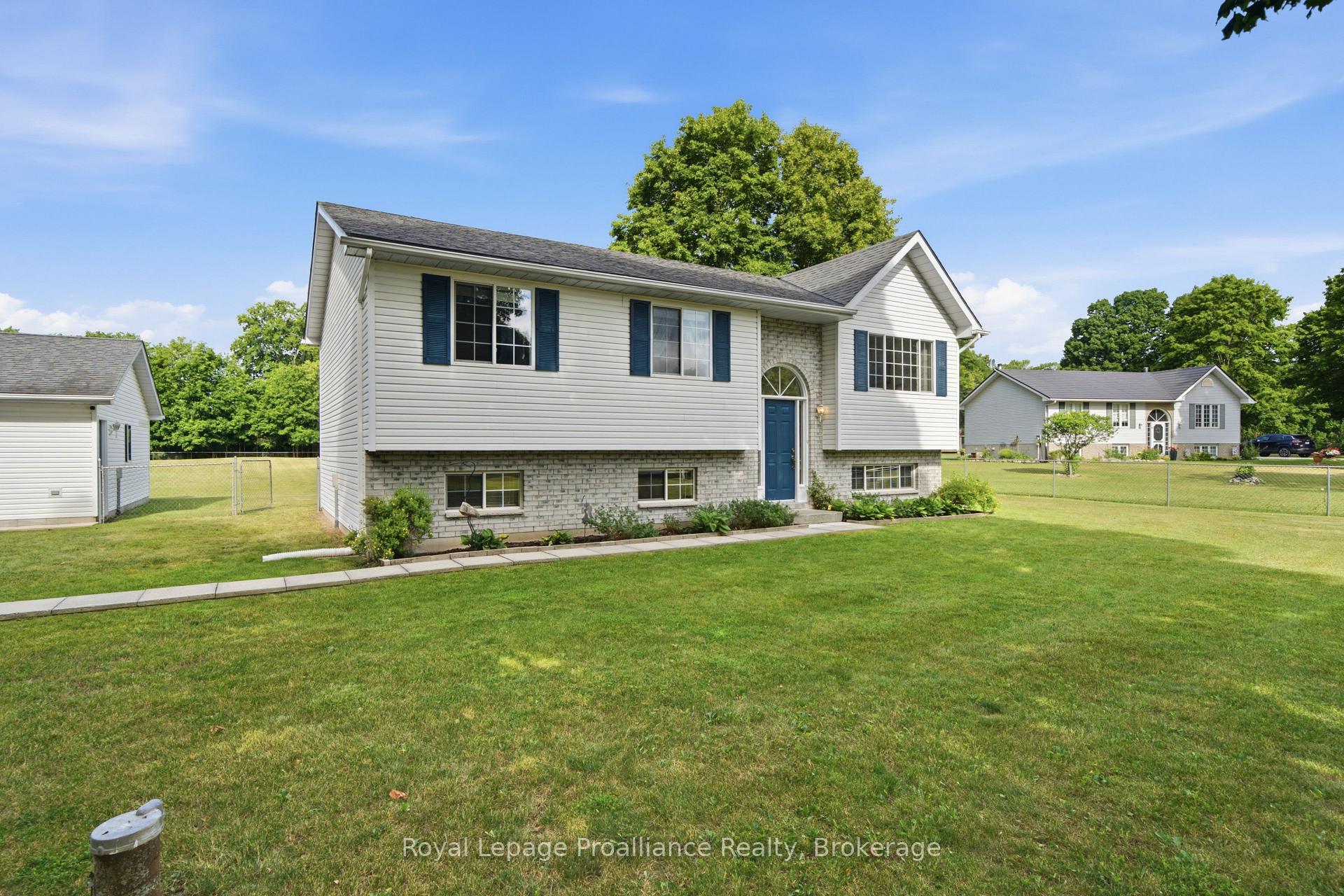 Photo 5 of 41 Bay Street, Belleville, Thurlow Ward — HOMEH