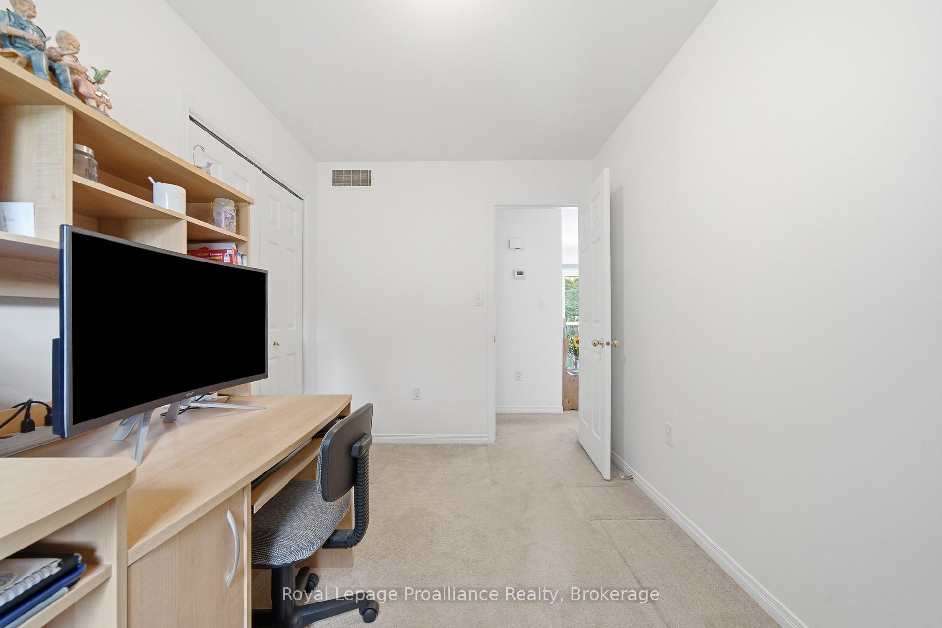 Photo 18 of 41 Bay Street, Belleville, Thurlow Ward — HOMEH