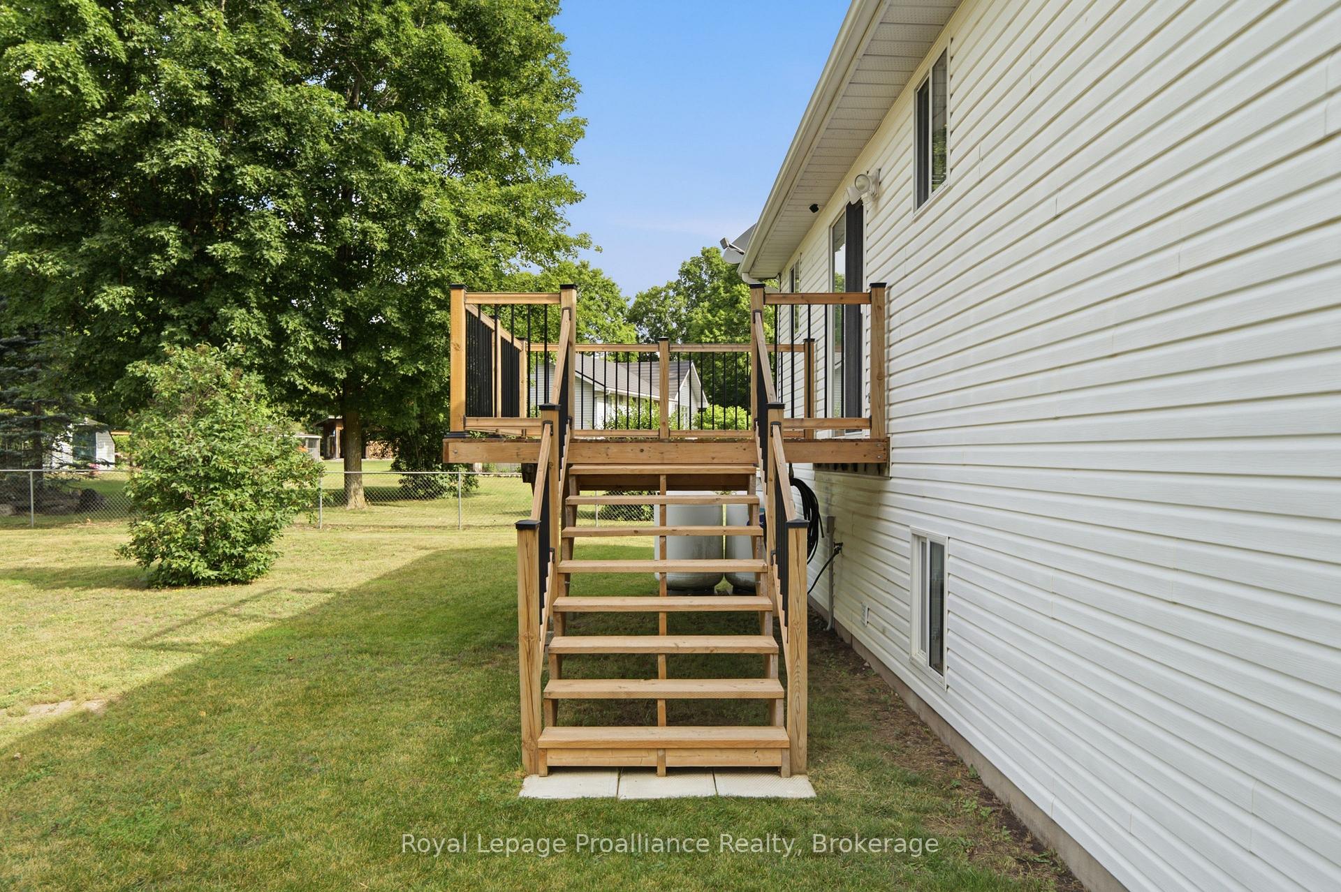 Photo 28 of 41 Bay Street, Belleville, Thurlow Ward — HOMEH