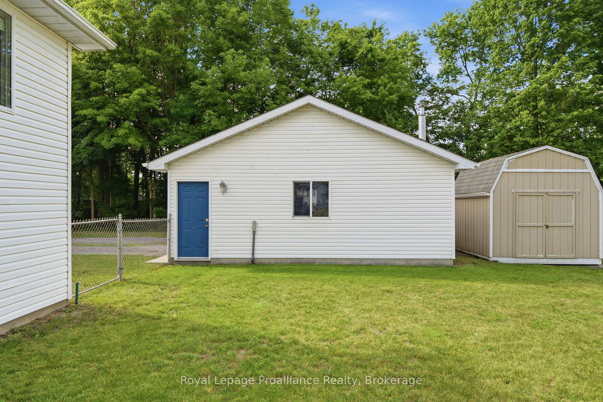 Photo 39 of 41 Bay Street, Belleville, Thurlow Ward — HOMEH
