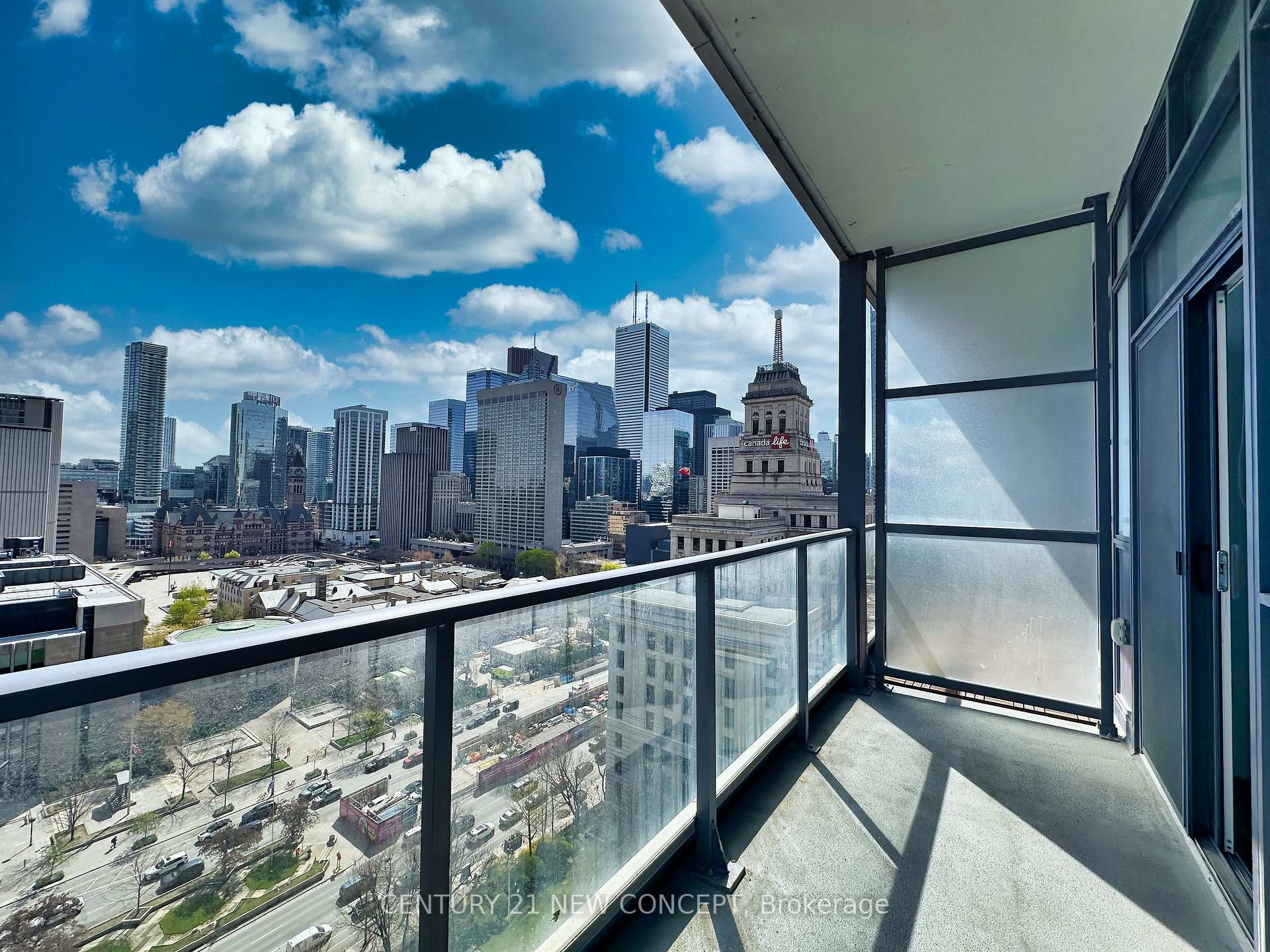 Photo 27 of Unit 1909, 210 Simcoe Street, Toronto, Kensington-Chinatown — HOMEH