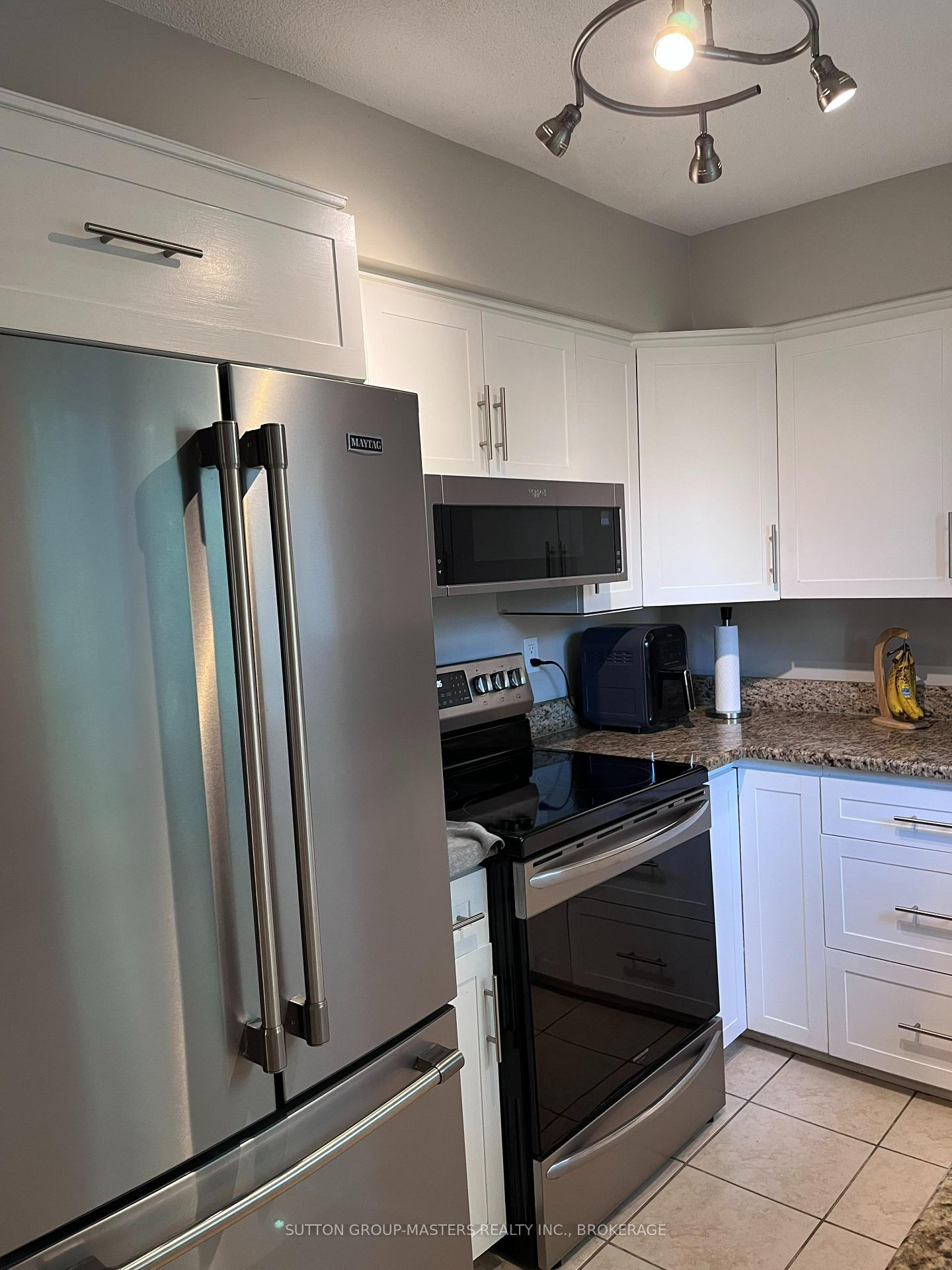 Photo 7 of 823 Robson Place, Kingston, North of Taylor-Kidd Blvd — HOMEH