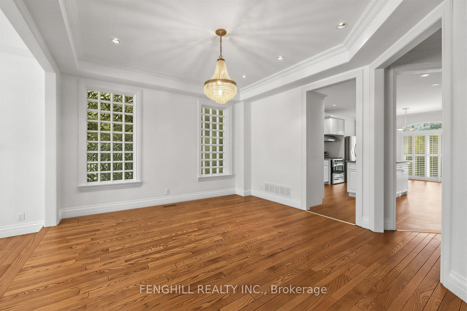 Photo 5 of 505 Cranbrooke Avenue, Toronto, Bedford Park-Nortown — HOMEH