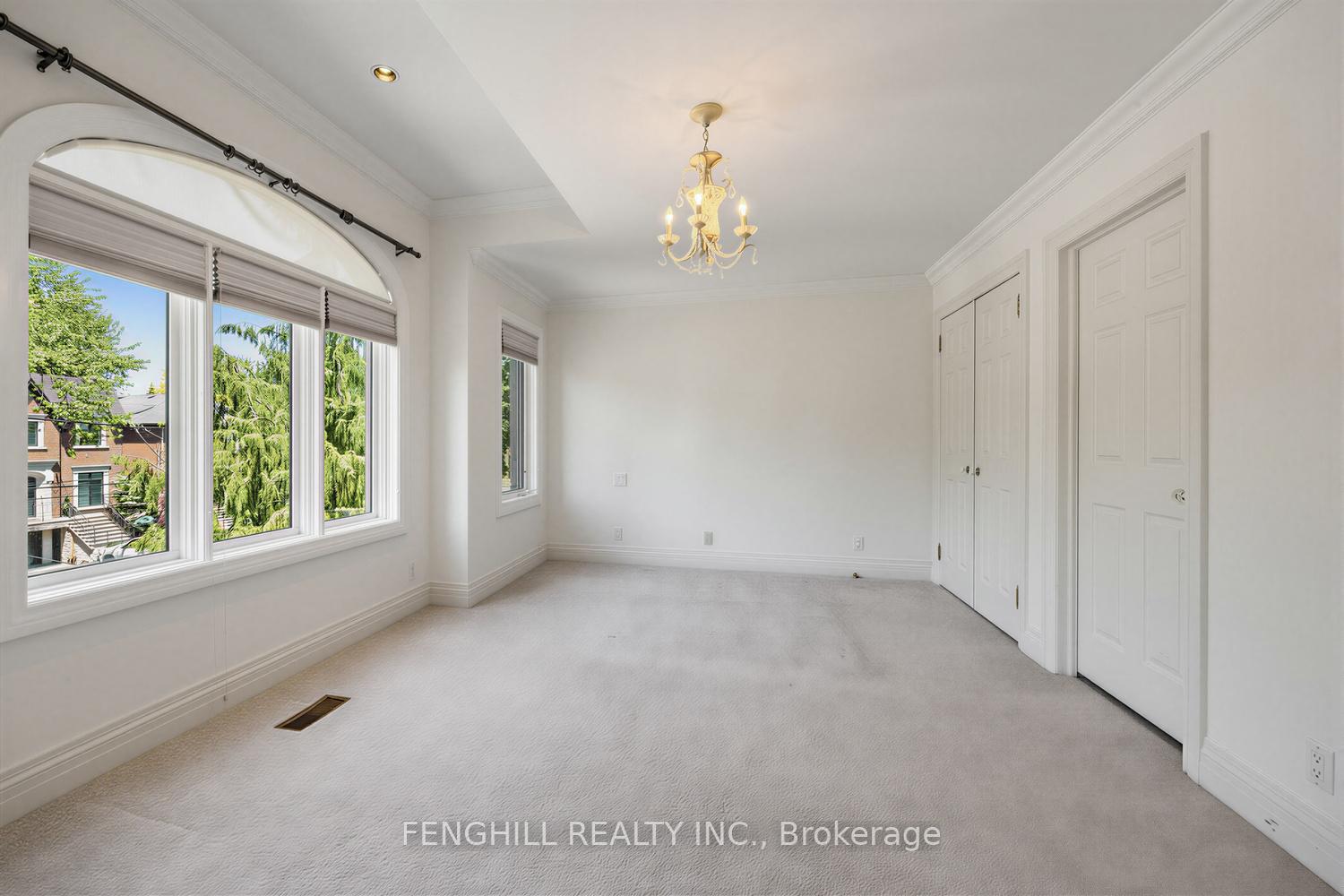 Photo 12 of 505 Cranbrooke Avenue, Toronto, Bedford Park-Nortown — HOMEH