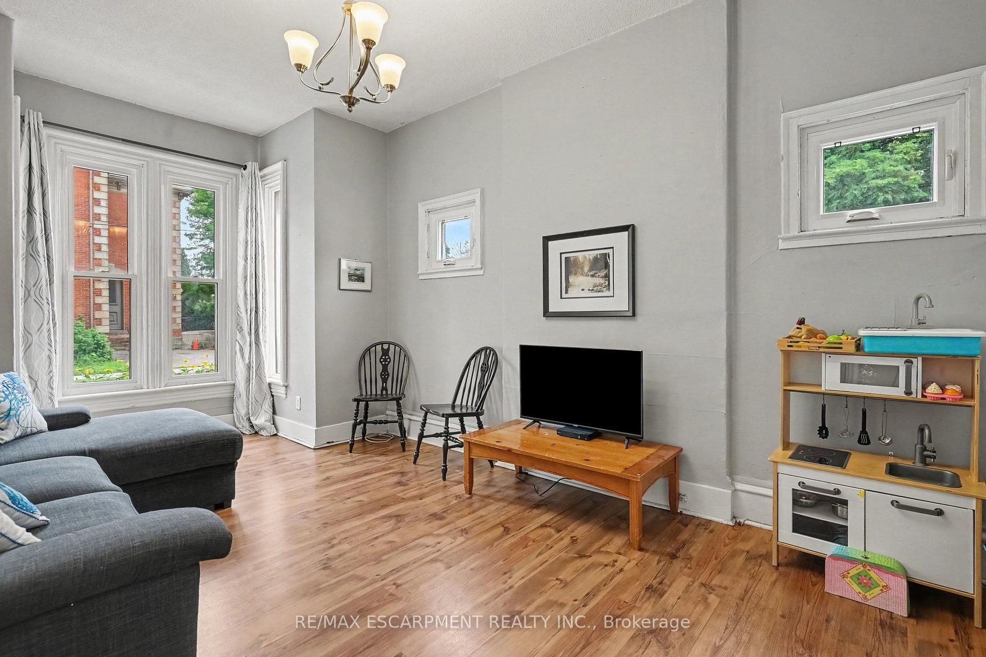 Photo 4 of 22 Stinson Street, Hamilton, Stinson — HOMEH
