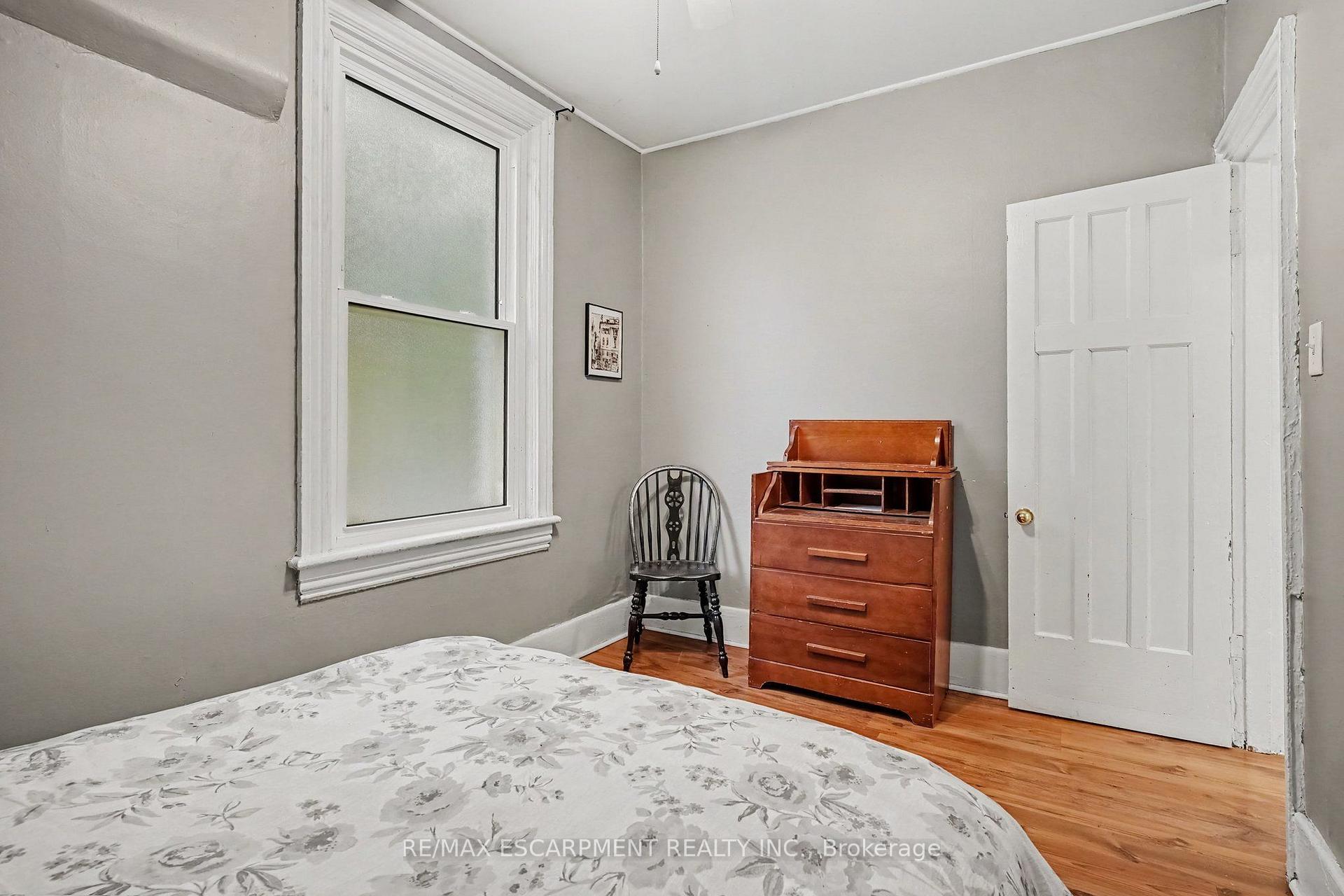 Photo 11 of 22 Stinson Street, Hamilton, Stinson — HOMEH