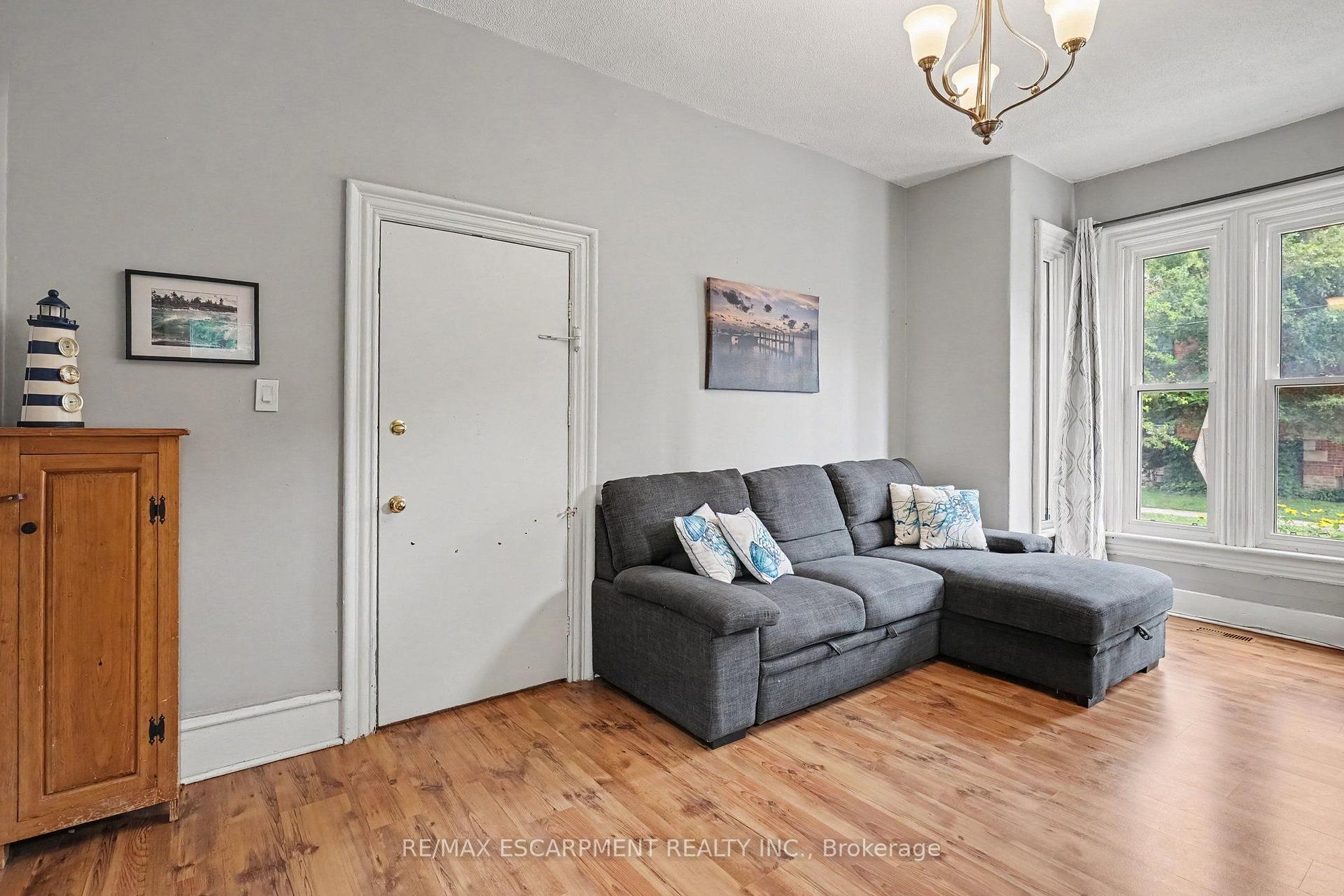 Photo 13 of 22 Stinson Street, Hamilton, Stinson — HOMEH