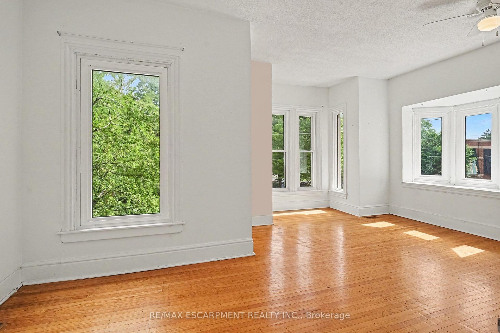 Photo 14 of 22 Stinson Street, Hamilton, Stinson — HOMEH