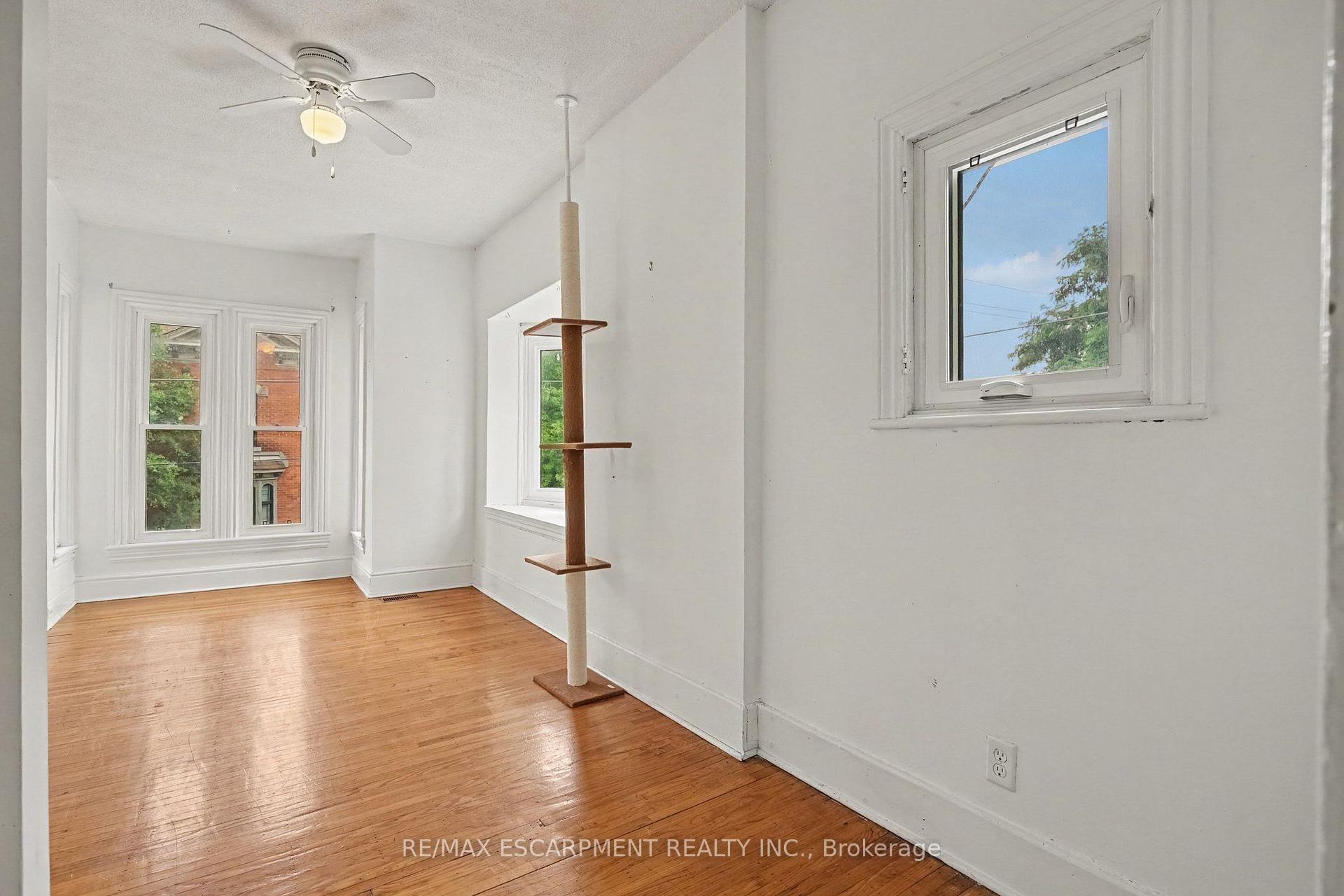 Photo 17 of 22 Stinson Street, Hamilton, Stinson — HOMEH