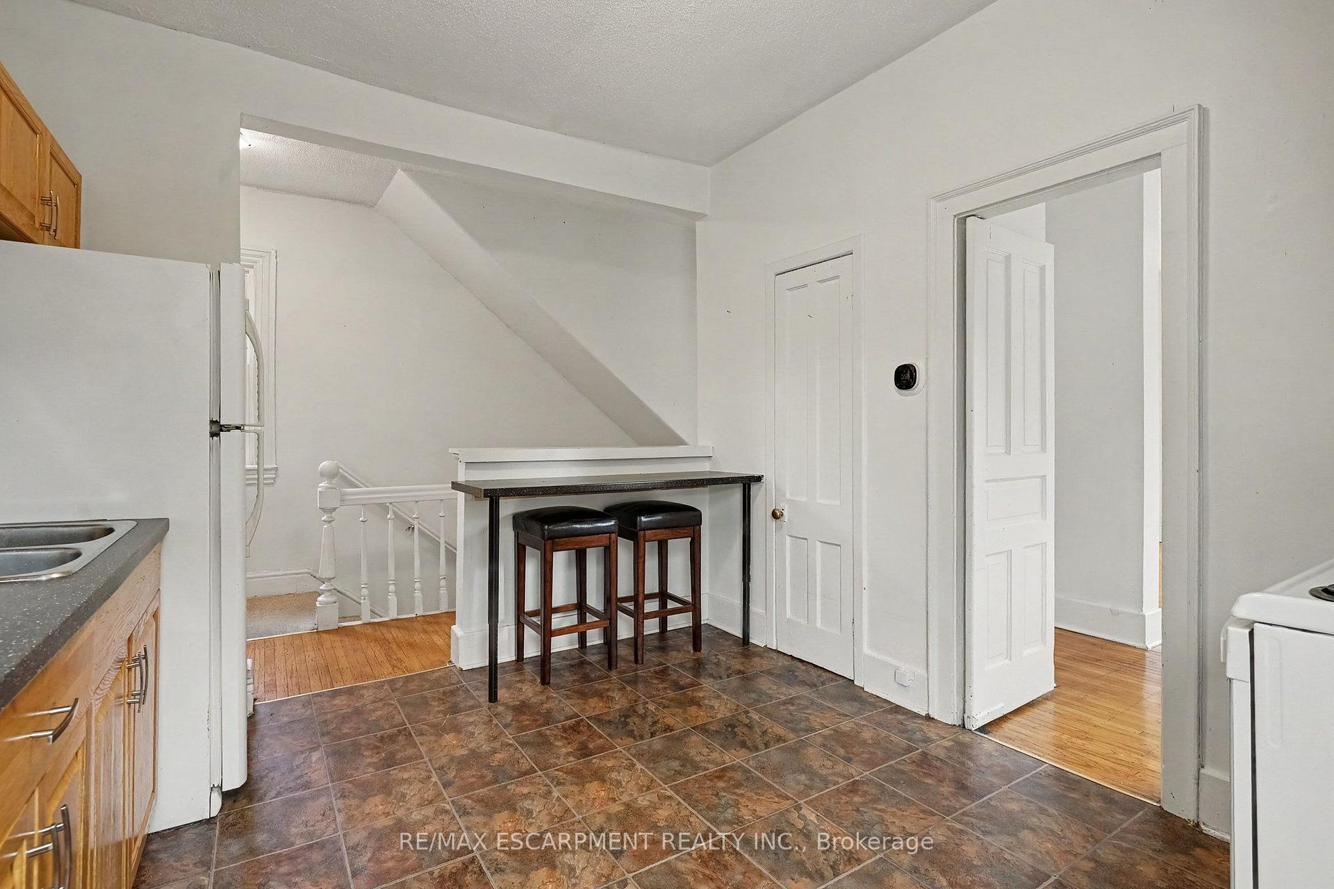 Photo 23 of 22 Stinson Street, Hamilton, Stinson — HOMEH