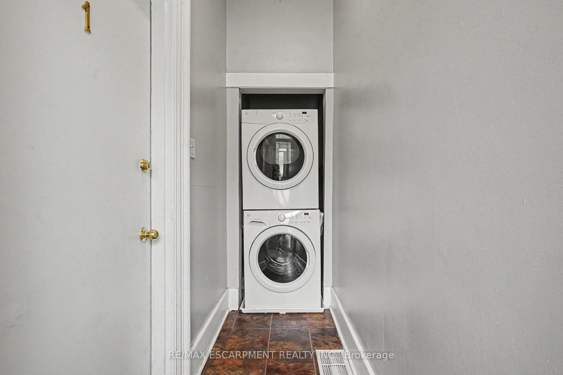 Photo 29 of 22 Stinson Street, Hamilton, Stinson — HOMEH