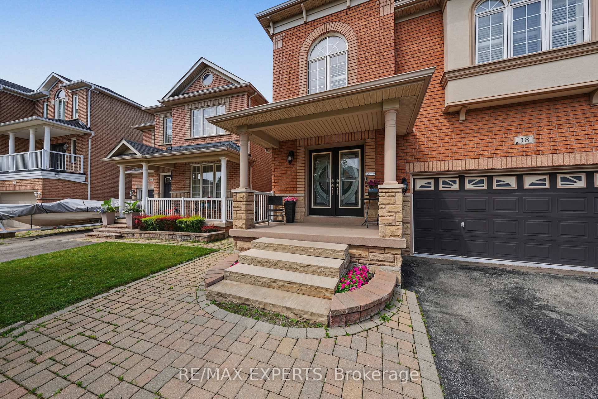 Photo 6 of 18 Tacc Trail, Vaughan, Vellore Village — HOMEH