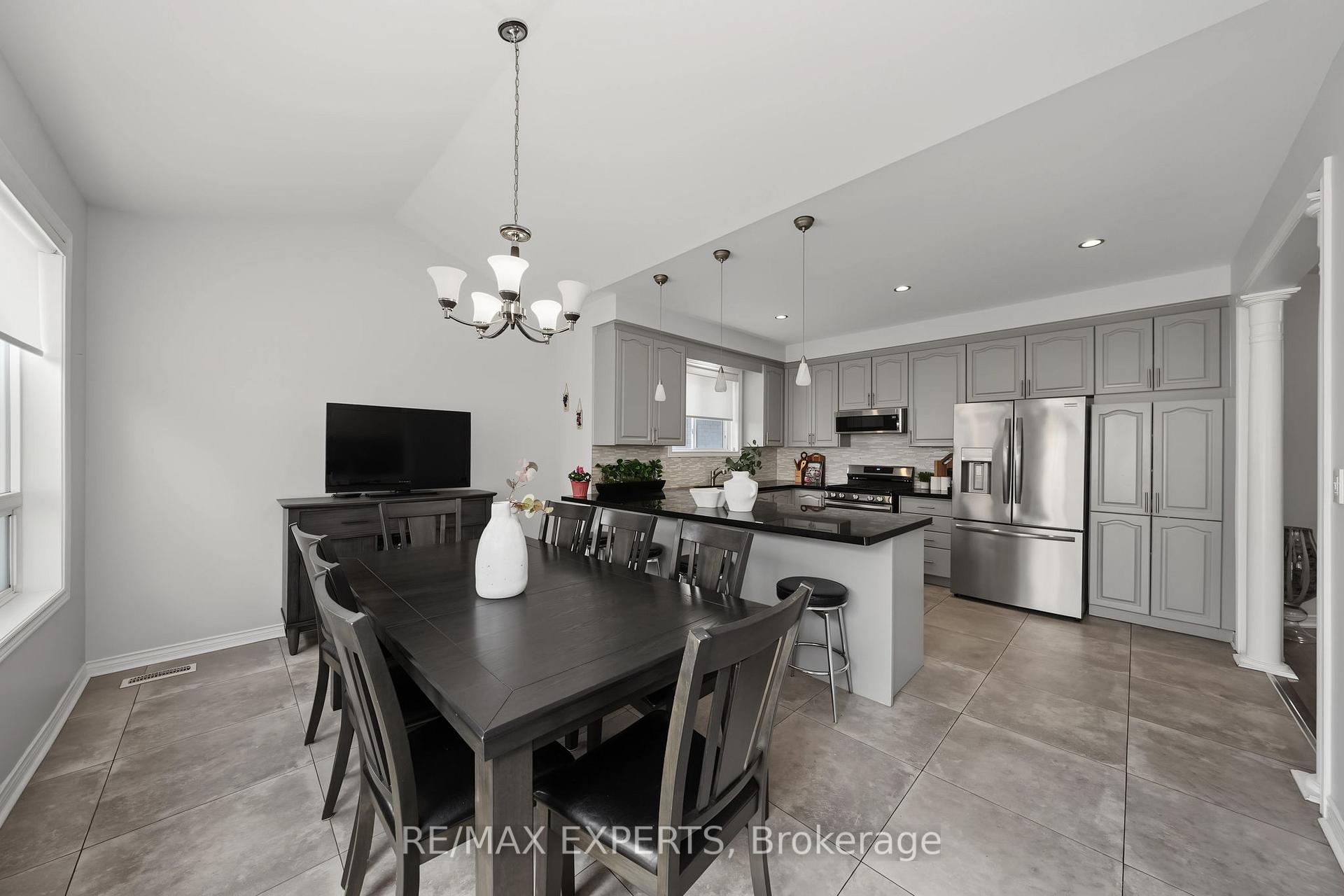 Photo 19 of 18 Tacc Trail, Vaughan, Vellore Village — HOMEH