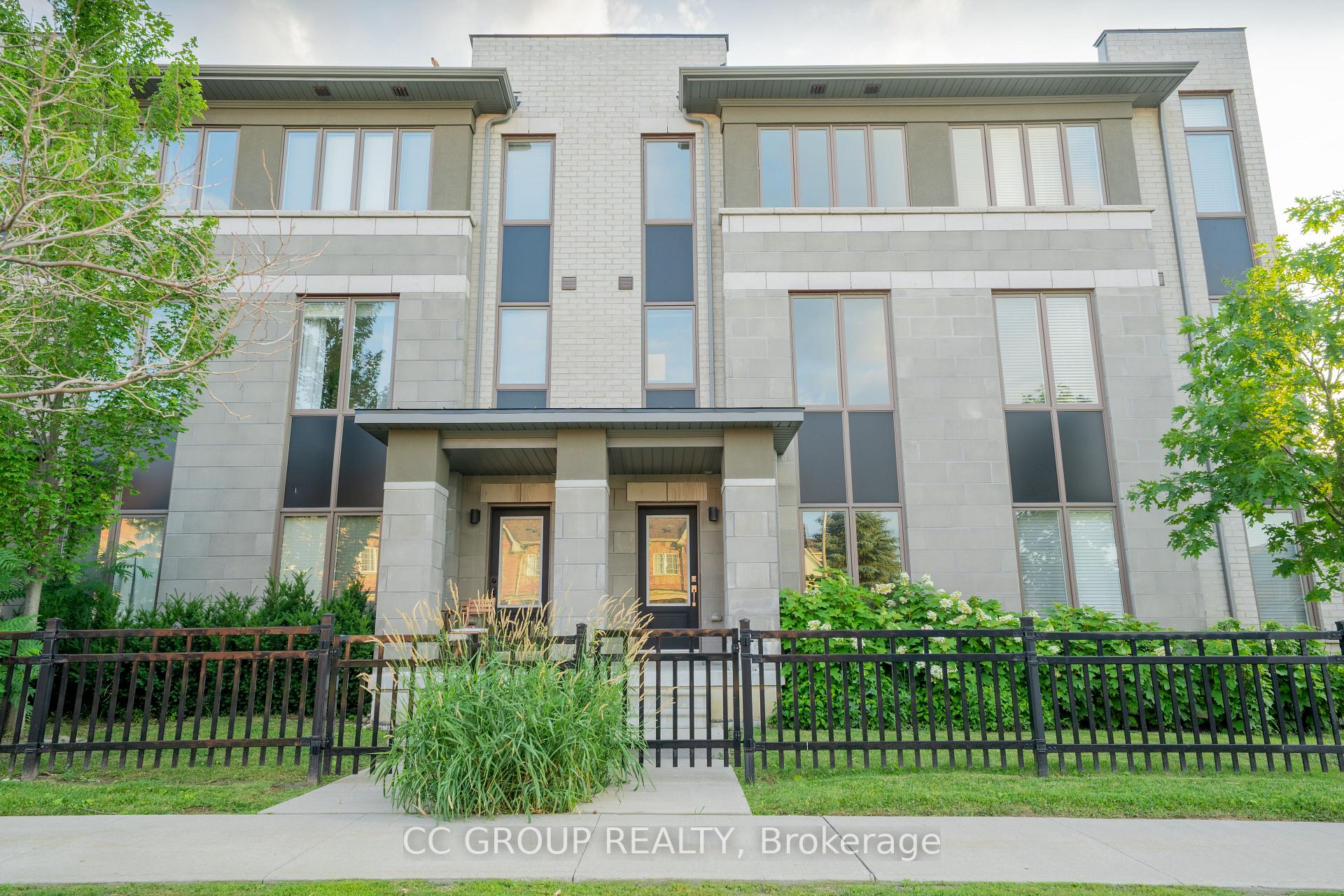 Photo 2 of 3 Donald Fleming Way, Whitby, Pringle Creek — HOMEH