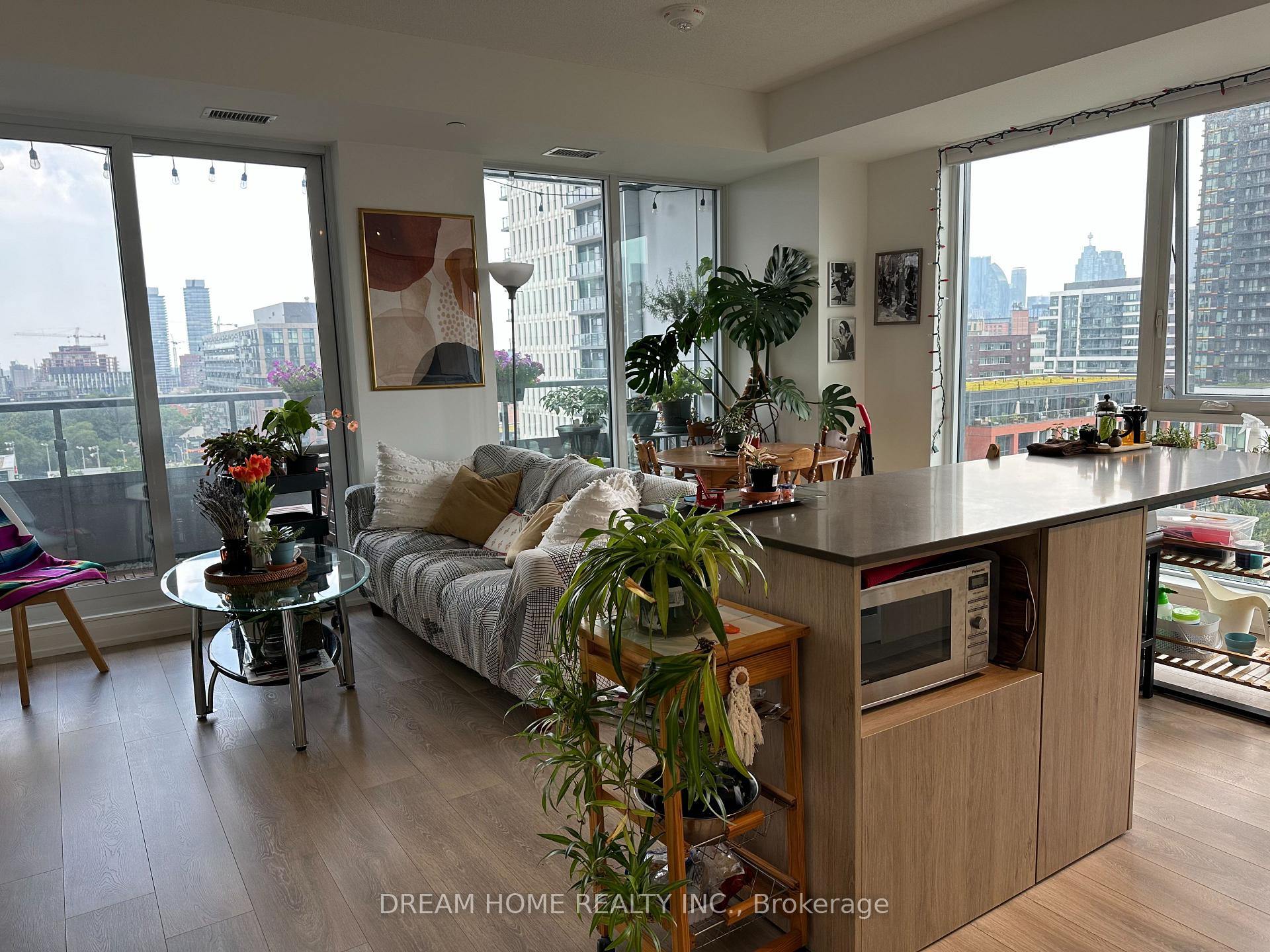 Photo 7 of Unit 905, 225 Sumach Street S, Toronto, Regent Park — HOMEH