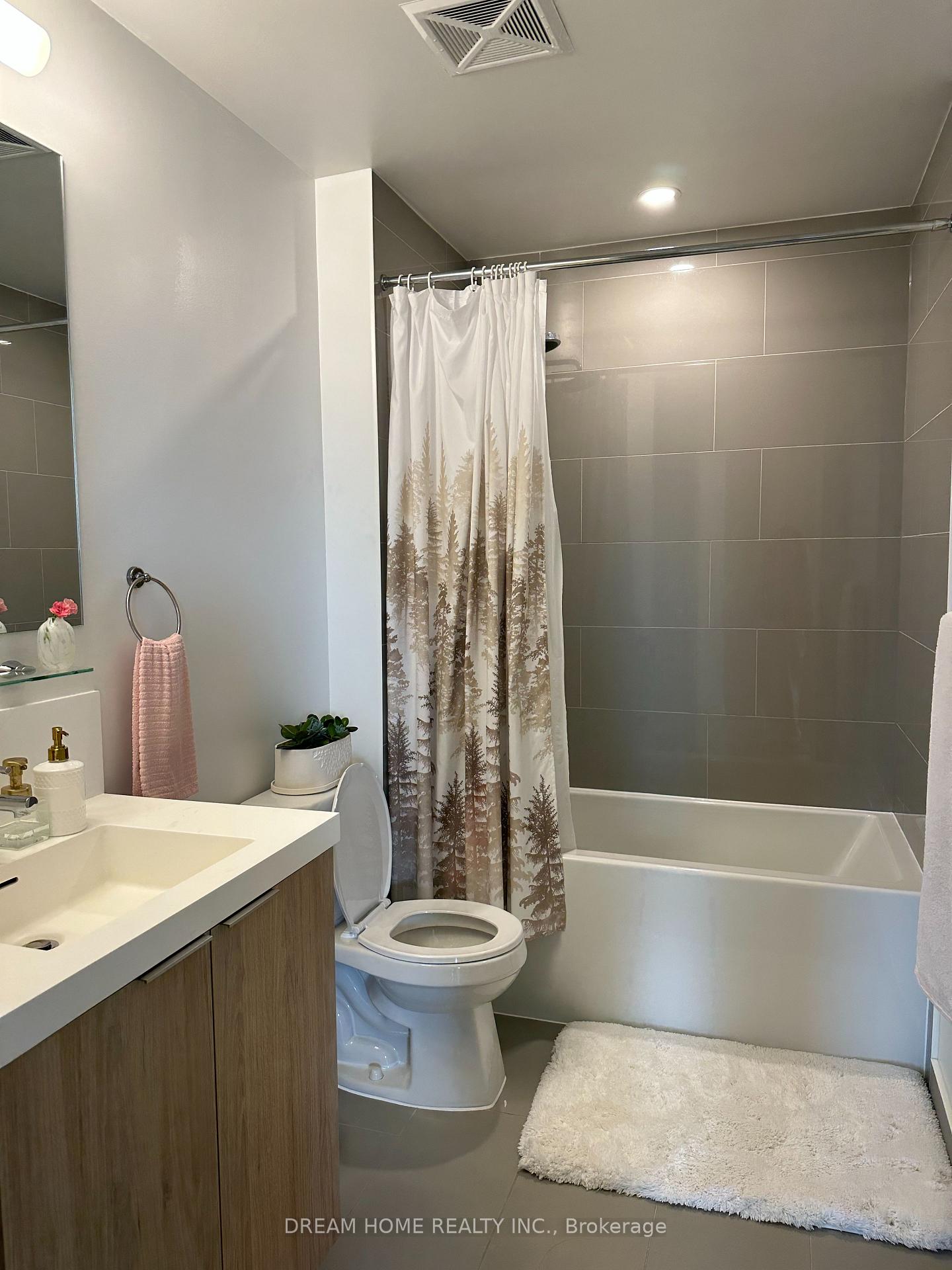 Photo 15 of Unit 905, 225 Sumach Street S, Toronto, Regent Park — HOMEH