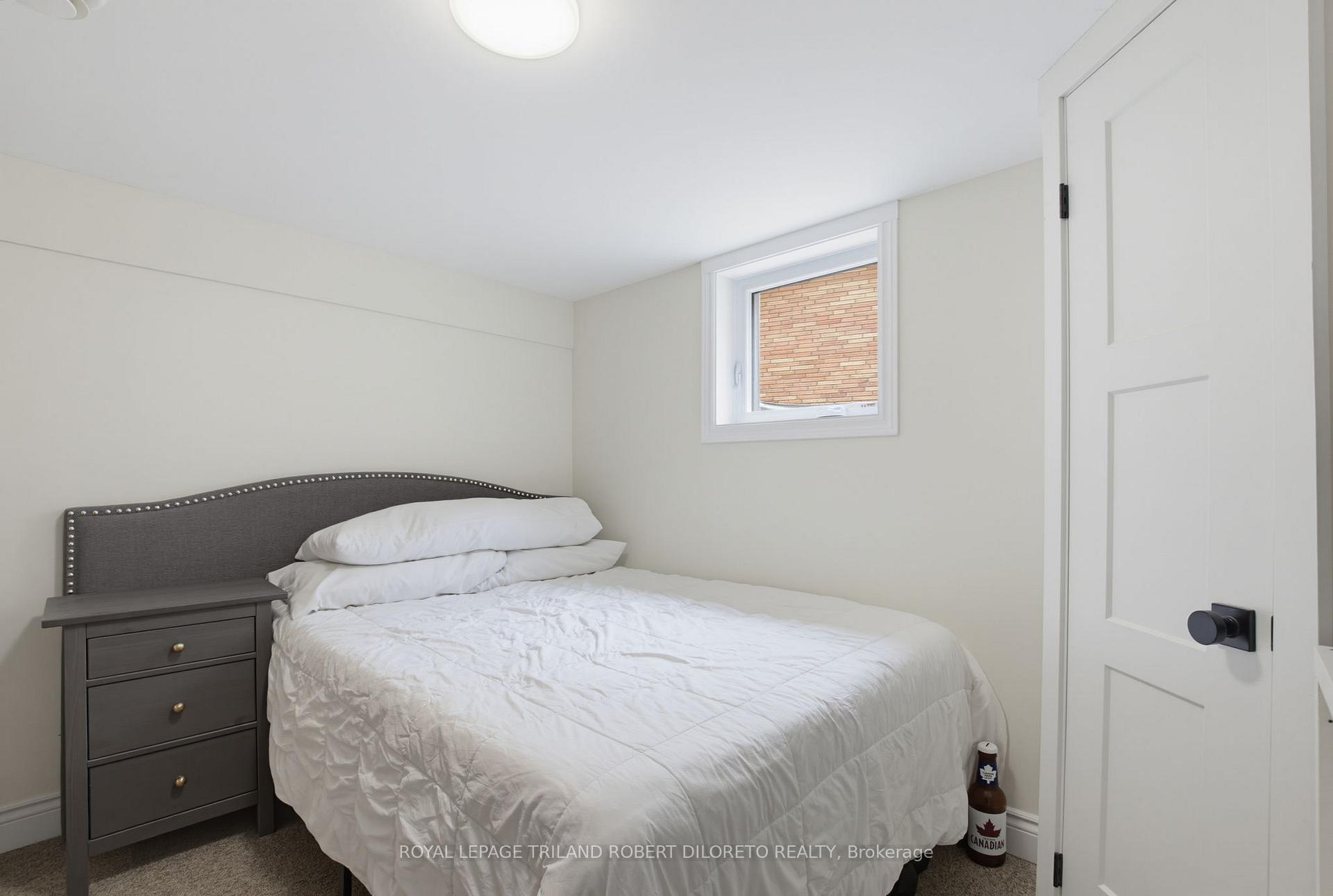 Photo 32 of 9 Strathcona Drive, London, East O — HOMEH