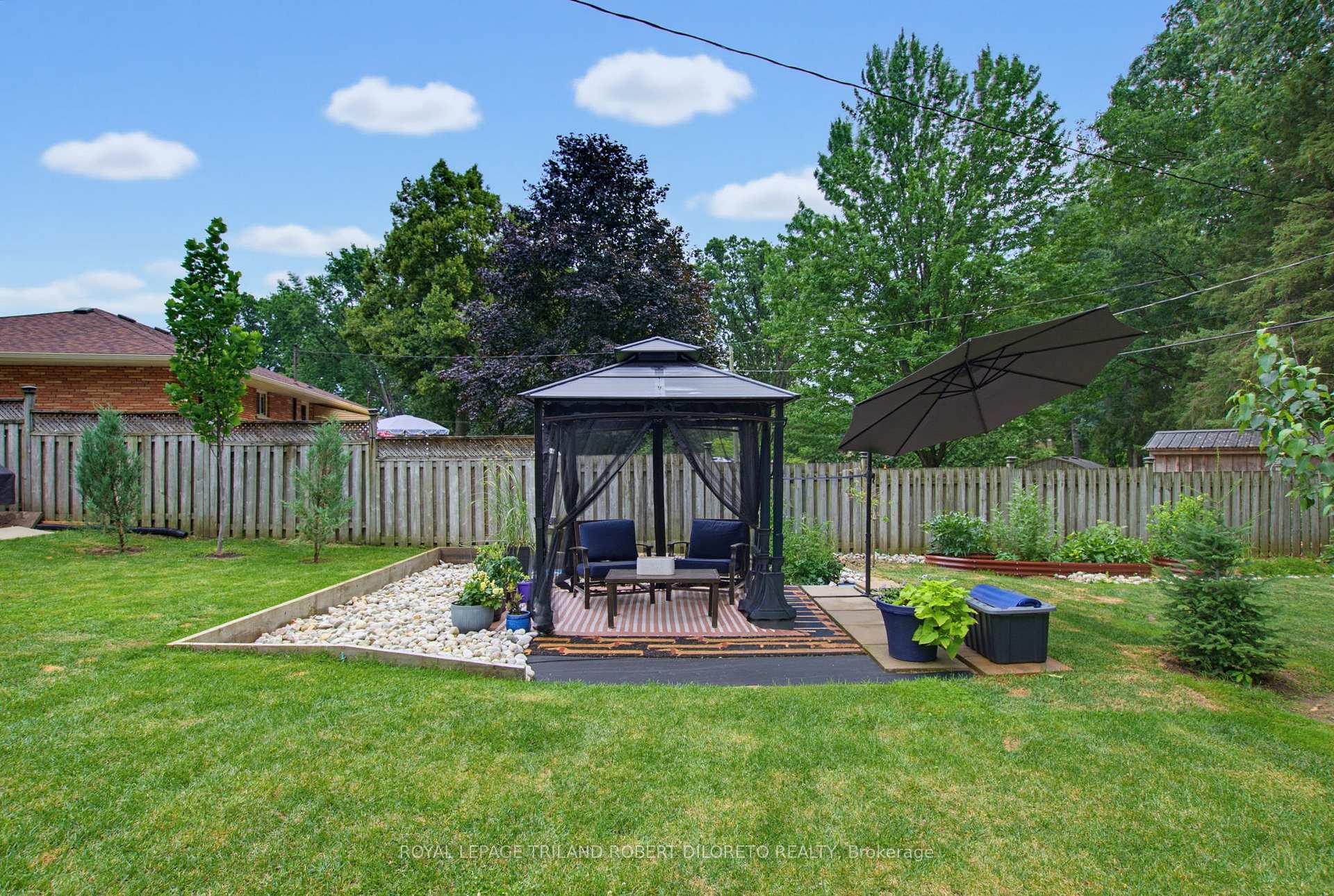 Photo 37 of 9 Strathcona Drive, London, East O — HOMEH