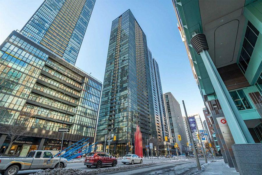 Photo 2 of Unit 1905, 110 Charles Street E, Toronto, Church-Yonge Corridor — HOMEH