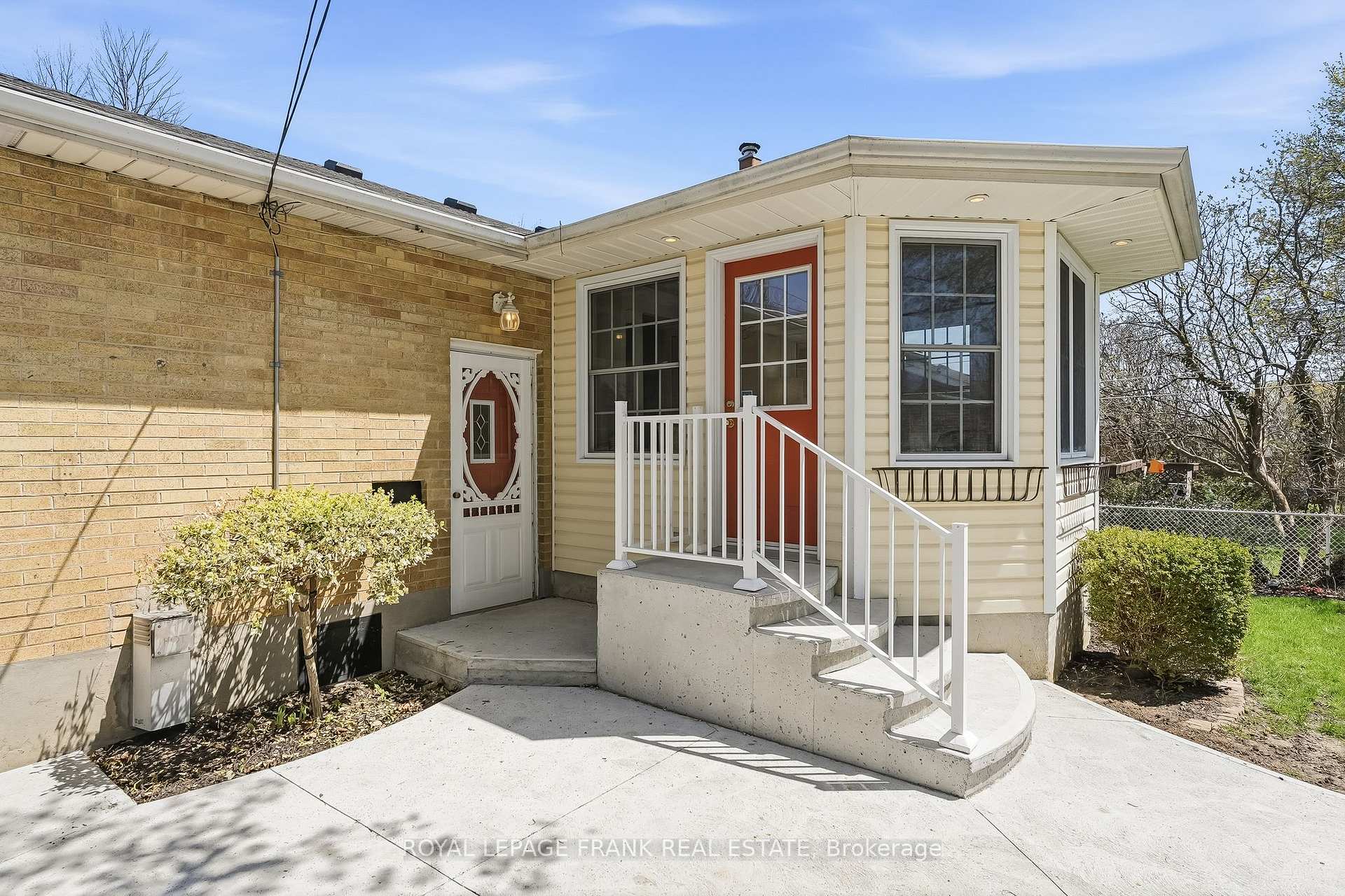 Photo 33 of 1212 Valley Drive, Oshawa, Lakeview — HOMEH