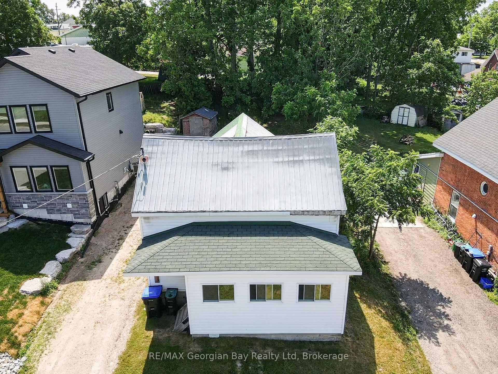 Photo 22 of 379 Gloucester Street, Midland — HOMEH
