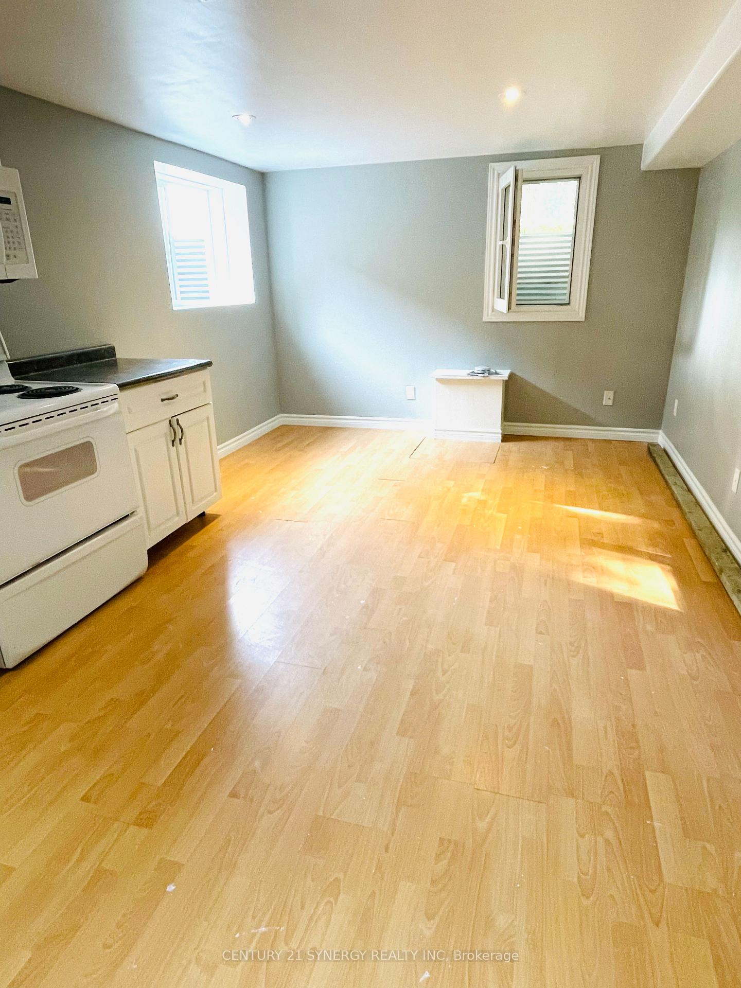 Photo 3 of Unit Lower, 275 Toll Gate Boulevard, Waterloo, Lakeshore Village — HOMEH