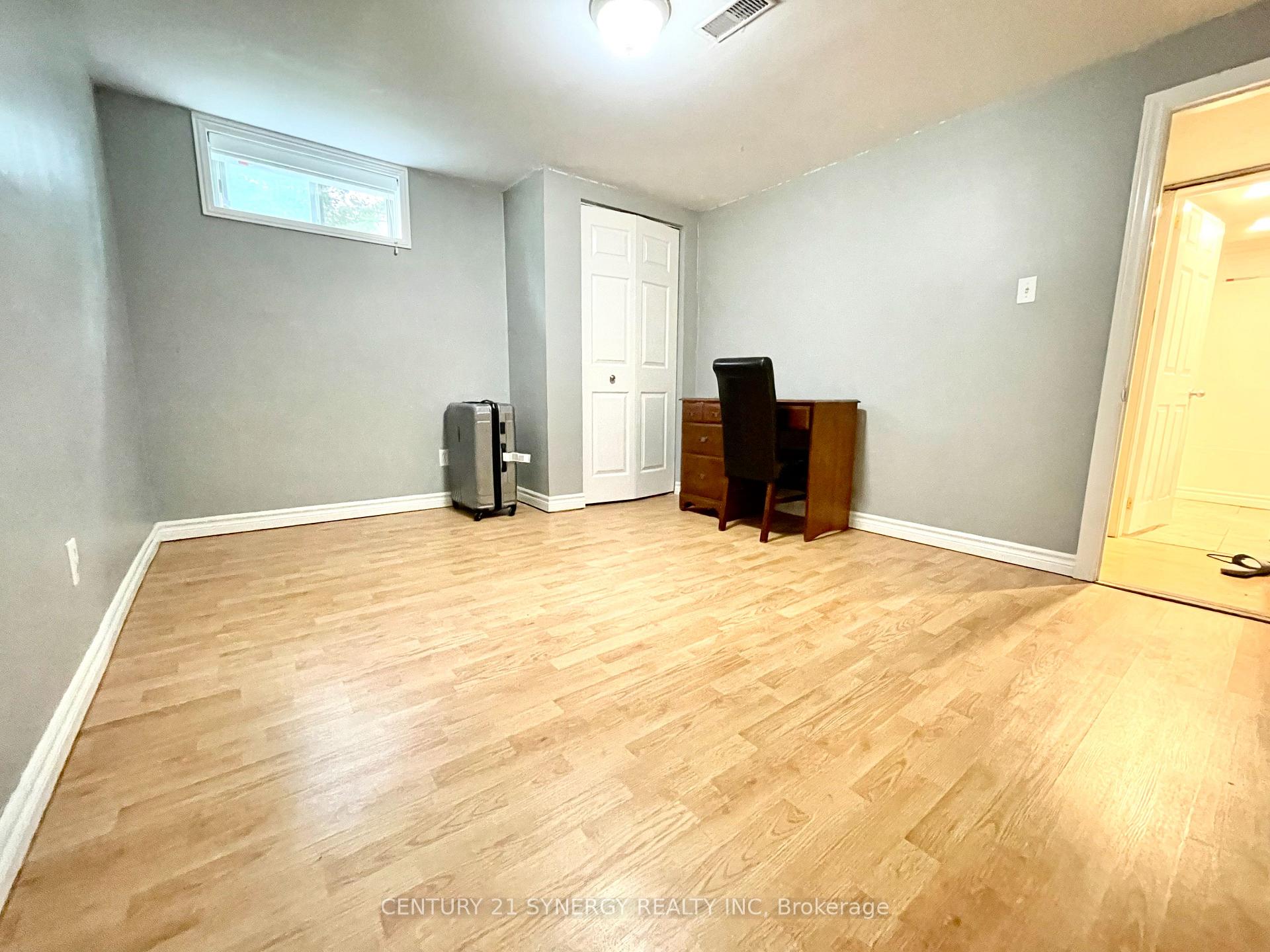 Photo 4 of Unit Lower, 275 Toll Gate Boulevard, Waterloo, Lakeshore Village — HOMEH