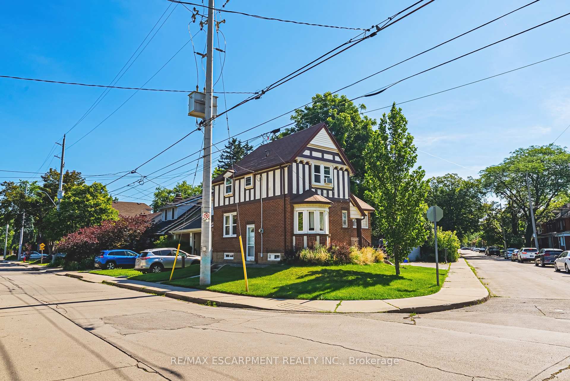 Photo 2 of 184 Arkell Street, Hamilton, Westdale — HOMEH
