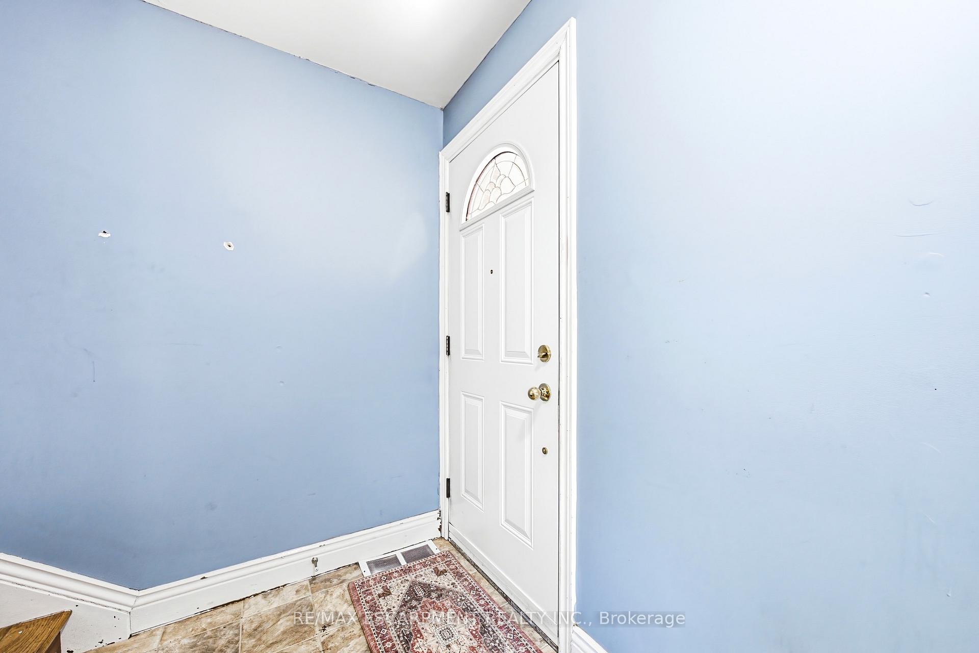 Photo 4 of 184 Arkell Street, Hamilton, Westdale — HOMEH