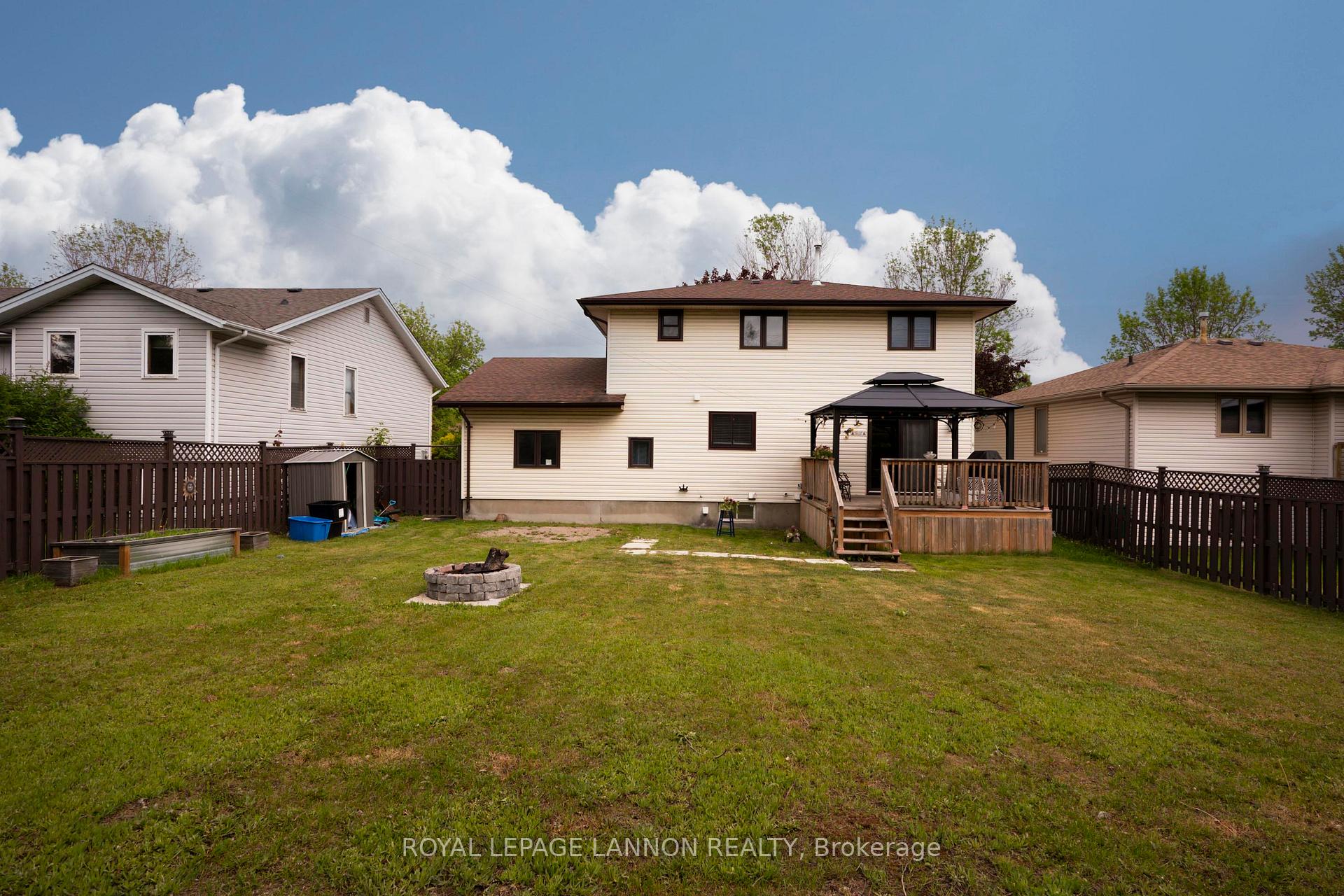 Photo 36 of 192 Riviera Drive, Thunder Bay, River Terrace — HOMEH