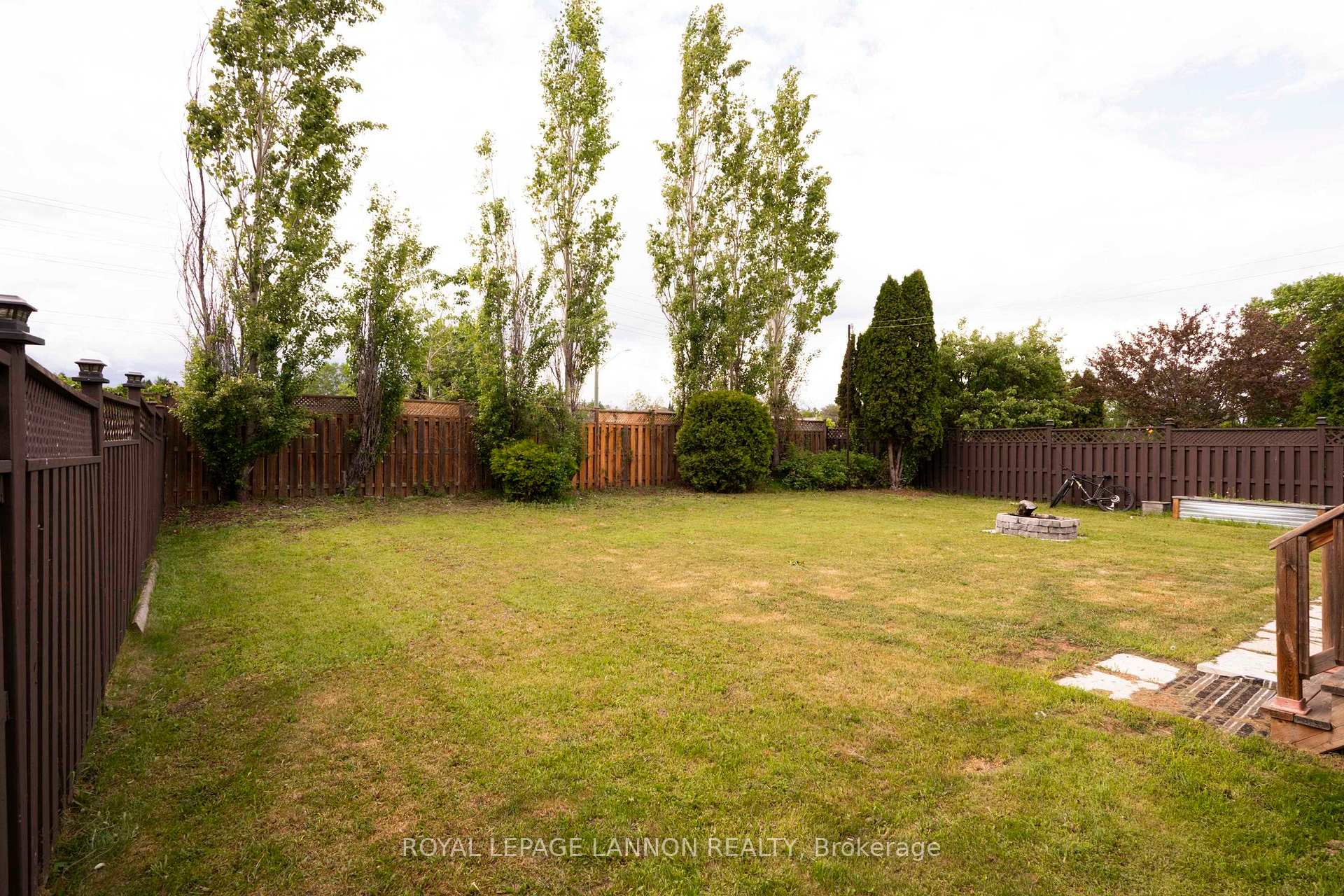 Photo 38 of 192 Riviera Drive, Thunder Bay, River Terrace — HOMEH