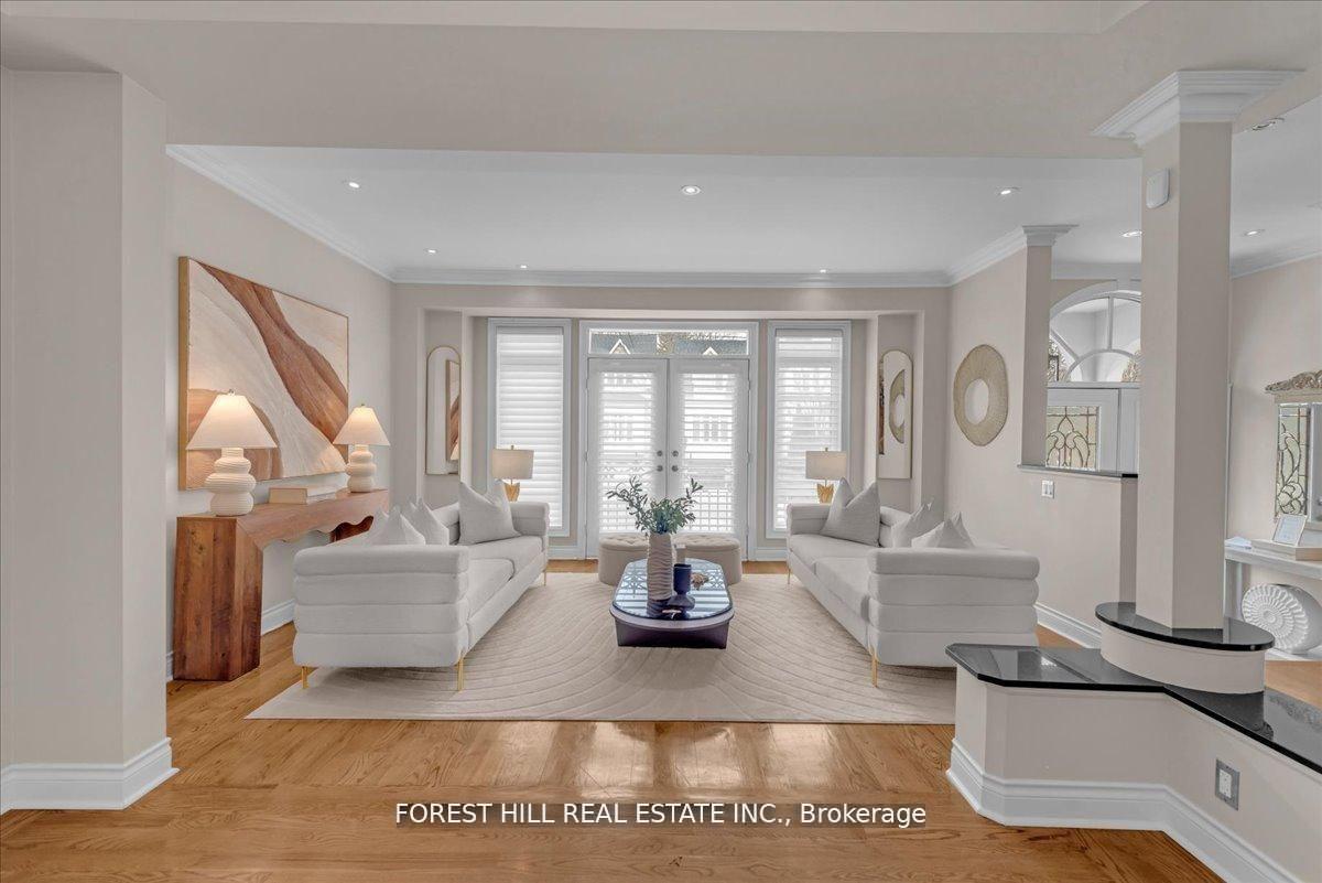 Photo 5 of 313 Broadway Avenue, North York, Bridle Path-Sunnybrook-York Mills — HOMEH