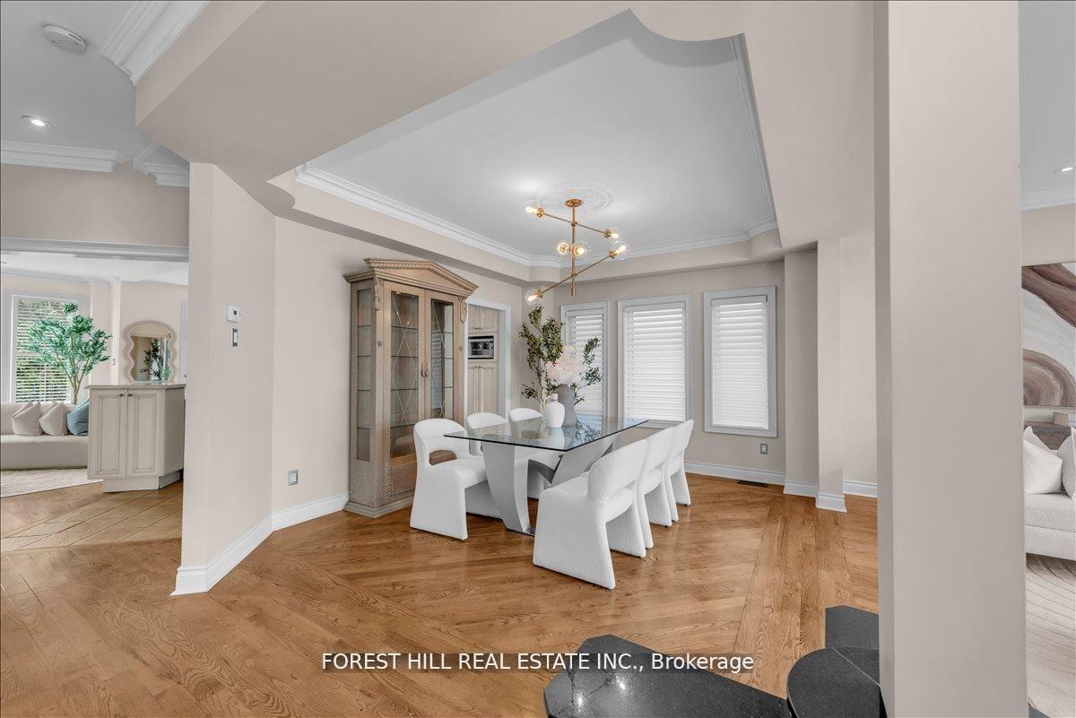 Photo 6 of 313 Broadway Avenue, North York, Bridle Path-Sunnybrook-York Mills — HOMEH